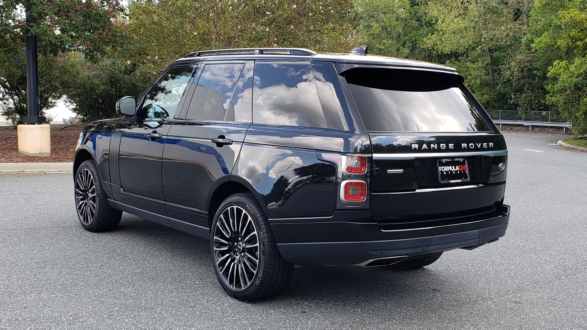 Used 2019 Land Rover RANGE ROVER SCV8 / NAV / PANO-ROOF / MERIDIAN / REARVIEW for sale Sold at Formula Imports in Charlotte NC 28227 3