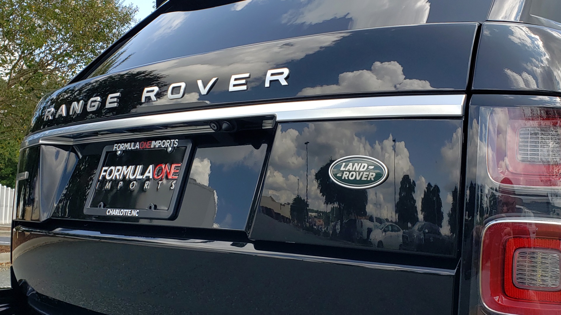 Used 2019 Land Rover RANGE ROVER SCV8 / NAV / PANO-ROOF / MERIDIAN / REARVIEW for sale Sold at Formula Imports in Charlotte NC 28227 43