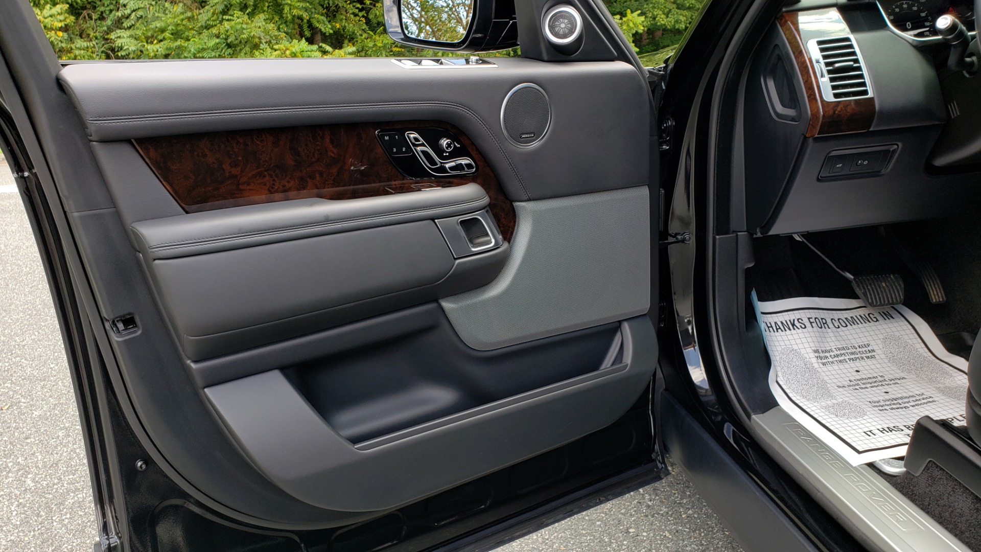 Used 2019 Land Rover RANGE ROVER SCV8 / NAV / PANO-ROOF / MERIDIAN / REARVIEW for sale Sold at Formula Imports in Charlotte NC 28227 44