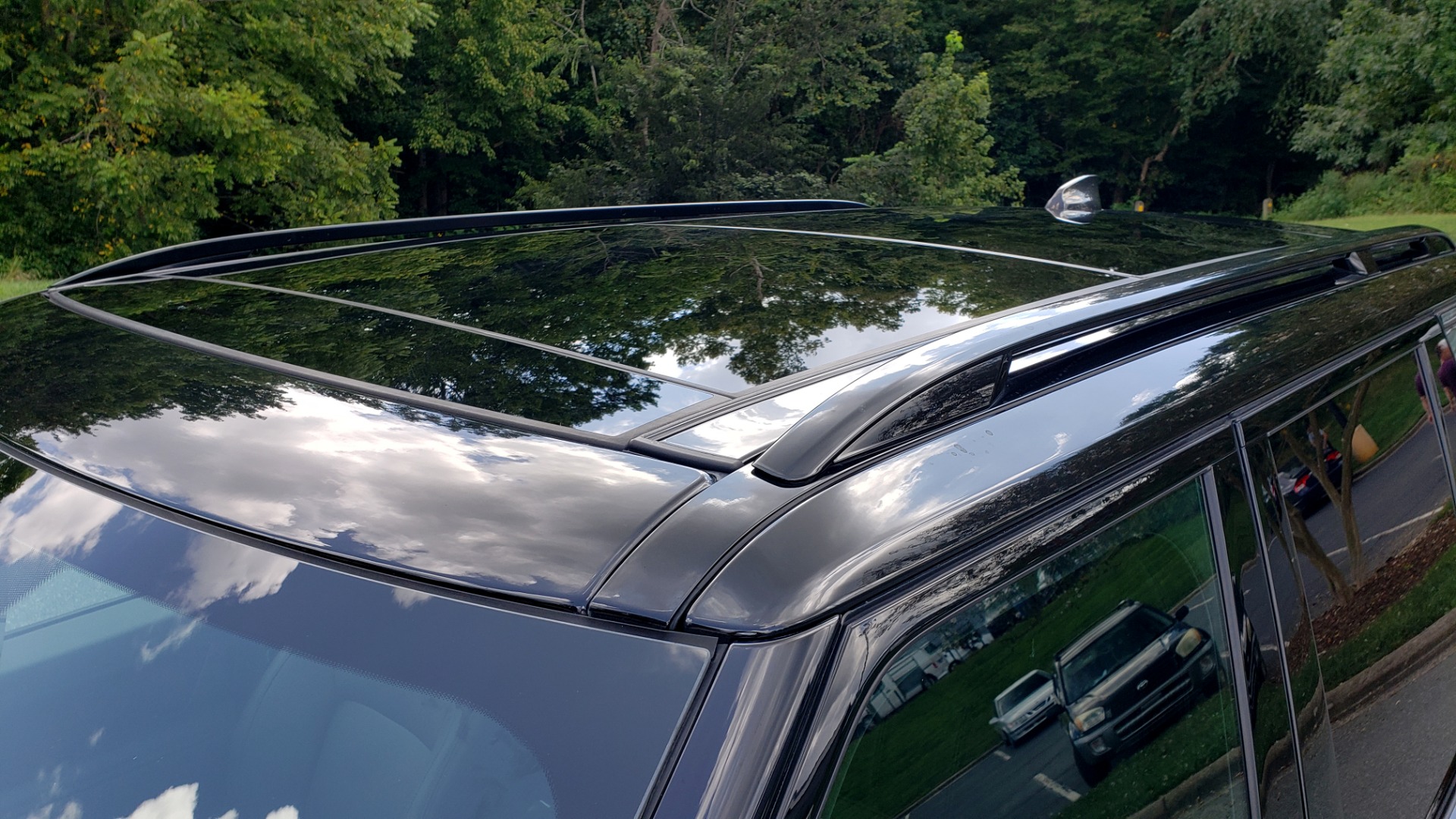 Used 2019 Land Rover RANGE ROVER SCV8 / NAV / PANO-ROOF / MERIDIAN / REARVIEW for sale Sold at Formula Imports in Charlotte NC 28227 5