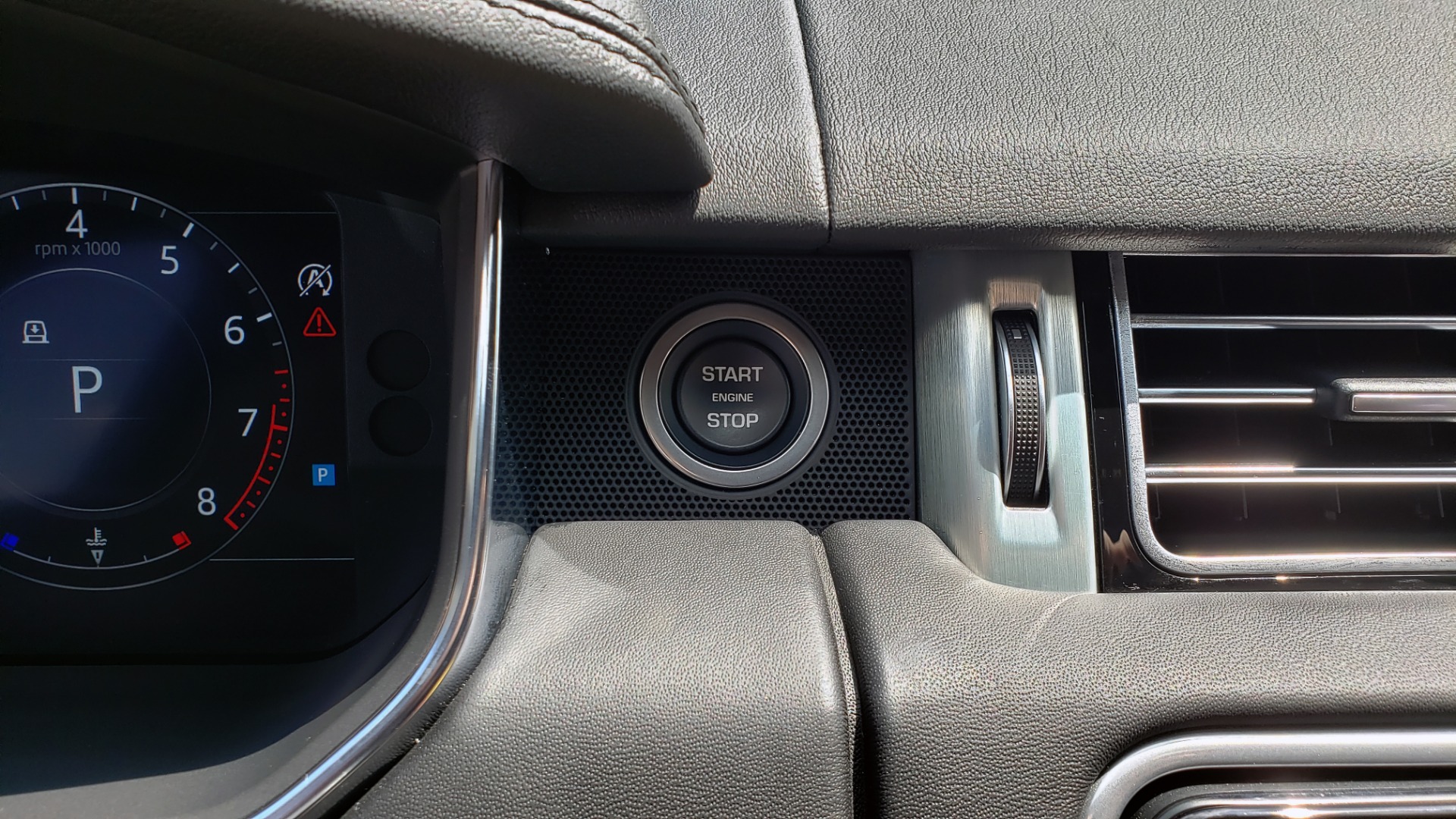 Used 2019 Land Rover RANGE ROVER SCV8 / NAV / PANO-ROOF / MERIDIAN / REARVIEW for sale Sold at Formula Imports in Charlotte NC 28227 57