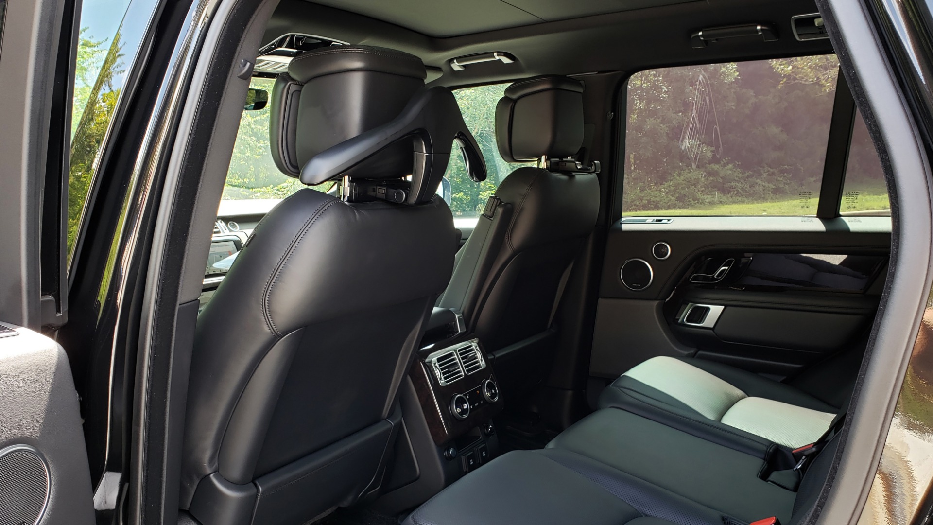 Used 2019 Land Rover RANGE ROVER SCV8 / NAV / PANO-ROOF / MERIDIAN / REARVIEW for sale Sold at Formula Imports in Charlotte NC 28227 77