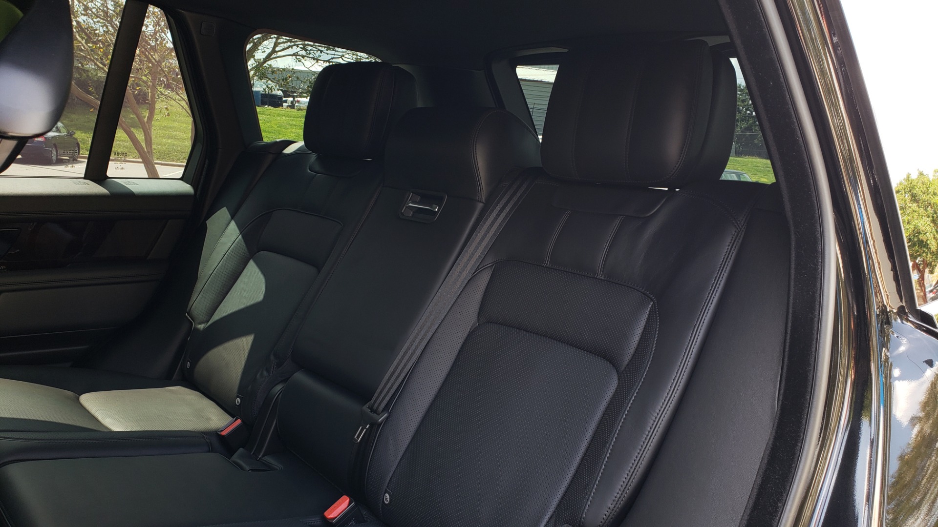 Used 2019 Land Rover RANGE ROVER SCV8 / NAV / PANO-ROOF / MERIDIAN / REARVIEW for sale Sold at Formula Imports in Charlotte NC 28227 80