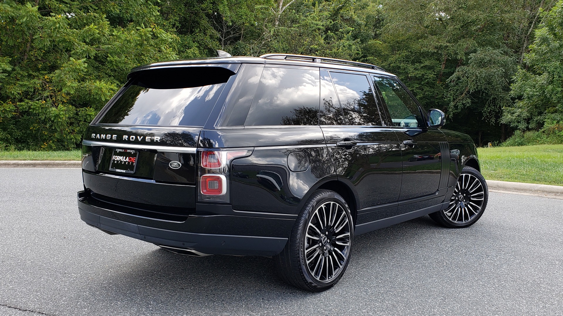 Used 2019 Land Rover RANGE ROVER SCV8 / NAV / PANO-ROOF / MERIDIAN / REARVIEW for sale Sold at Formula Imports in Charlotte NC 28227 9