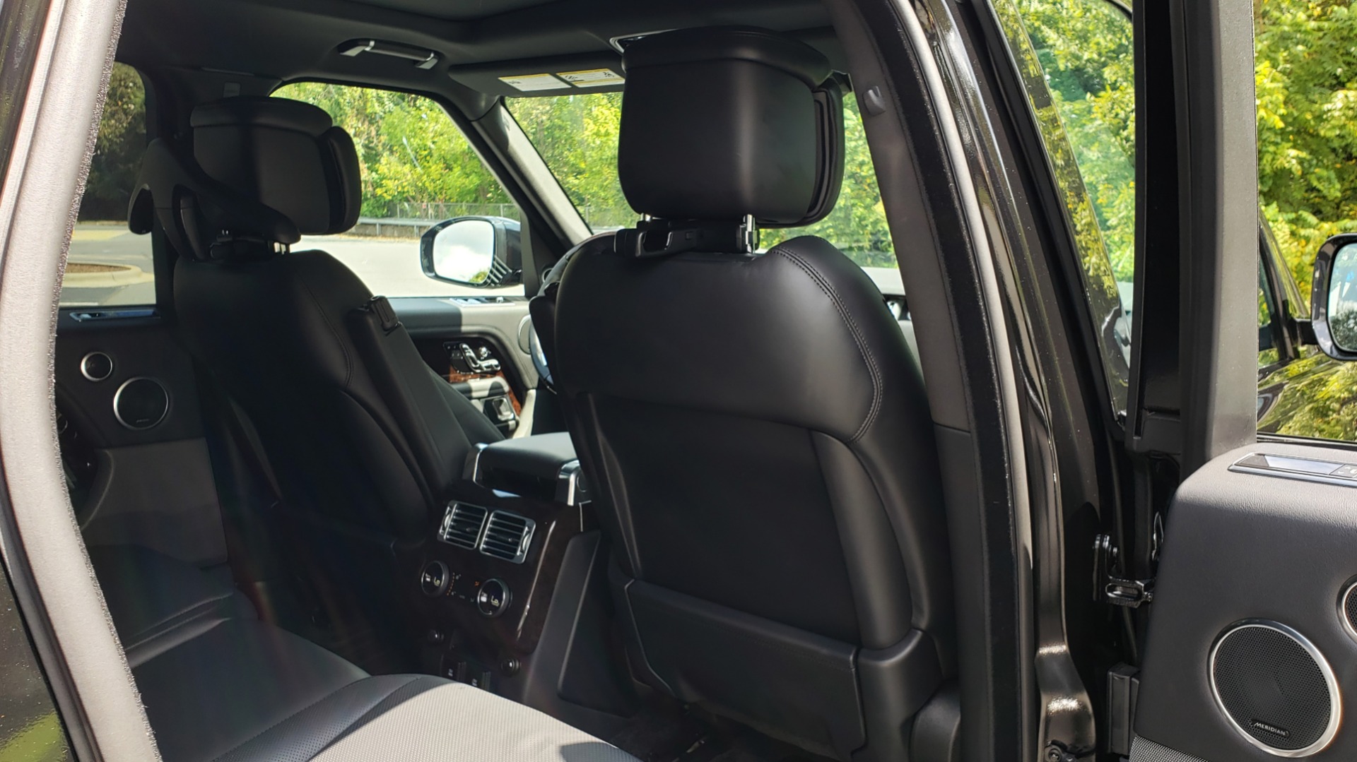 Used 2019 Land Rover RANGE ROVER SCV8 / NAV / PANO-ROOF / MERIDIAN / REARVIEW for sale Sold at Formula Imports in Charlotte NC 28227 91