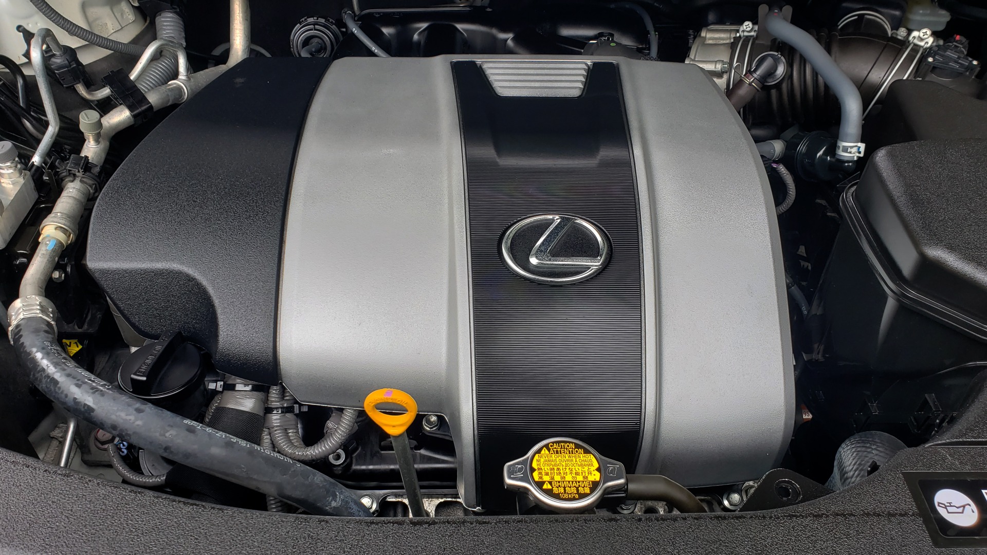 Used 2016 Lexus RX 350 FWD / 4-DR / 3.5L V6 / 8-SPD AUTO / LEATHER / REARVIEW for sale Sold at Formula Imports in Charlotte NC 28227 13