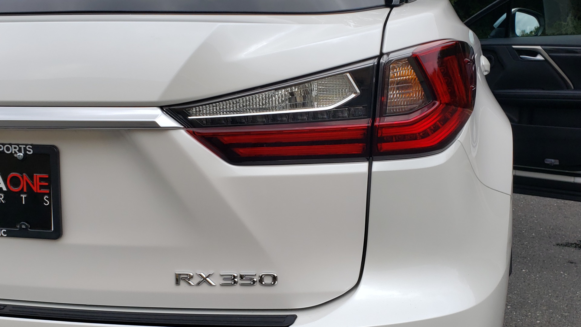 Used 2016 Lexus RX 350 FWD / 4-DR / 3.5L V6 / 8-SPD AUTO / LEATHER / REARVIEW for sale Sold at Formula Imports in Charlotte NC 28227 32