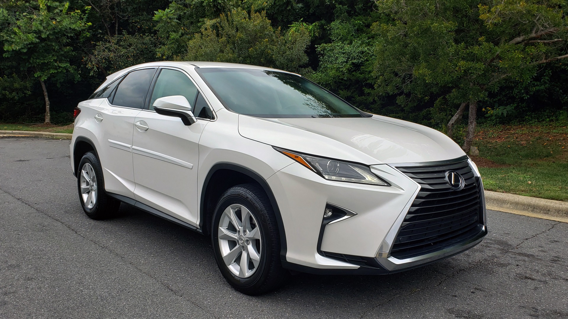 Used 2016 Lexus RX 350 FWD / 4-DR / 3.5L V6 / 8-SPD AUTO / LEATHER / REARVIEW for sale Sold at Formula Imports in Charlotte NC 28227 8