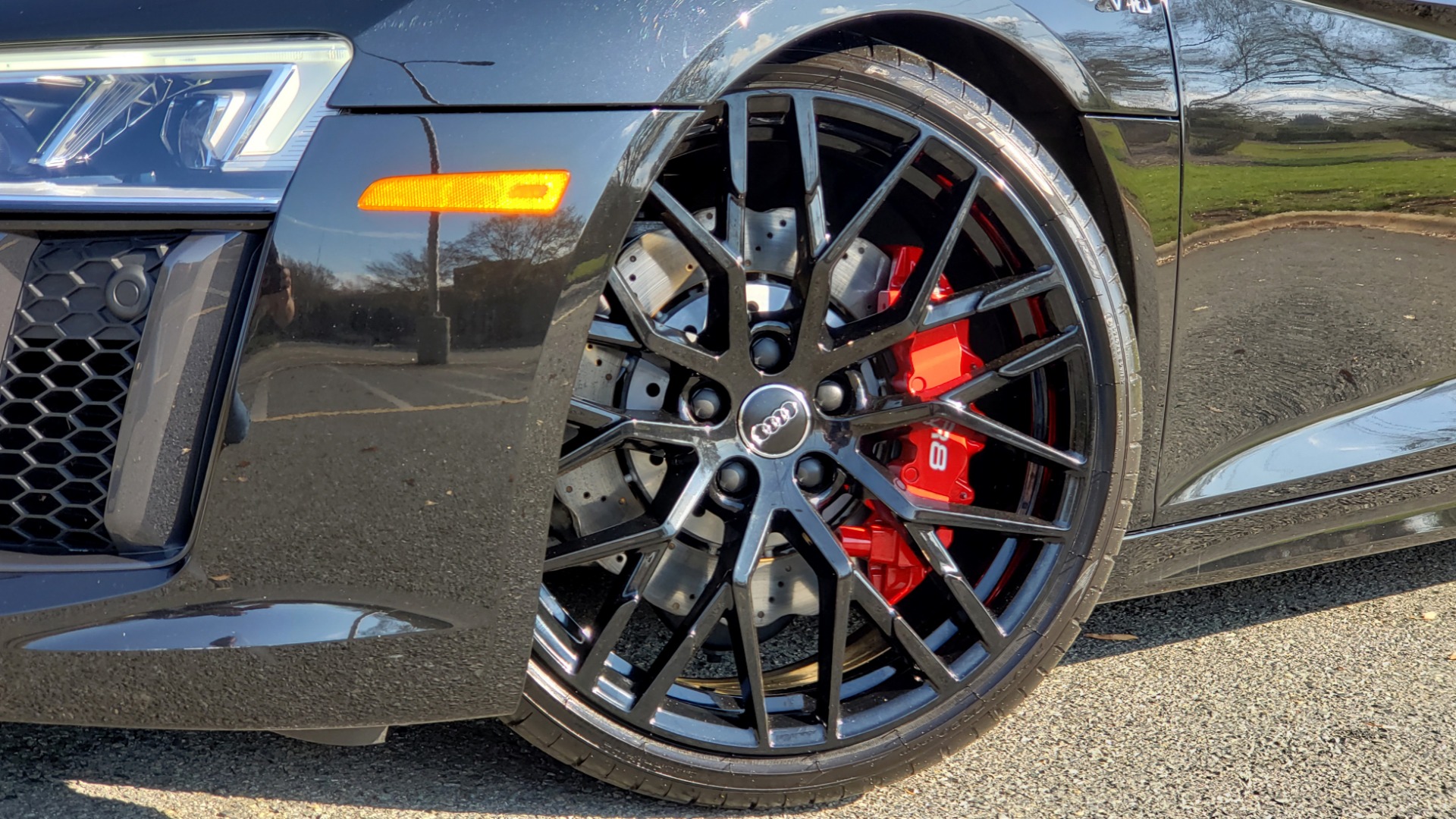 Used 2017 Audi R8 SPYDER V10 S-TRONIC / CARBON EXT & INT PKG / NAV / REARVIEW for sale Sold at Formula Imports in Charlotte NC 28227 14