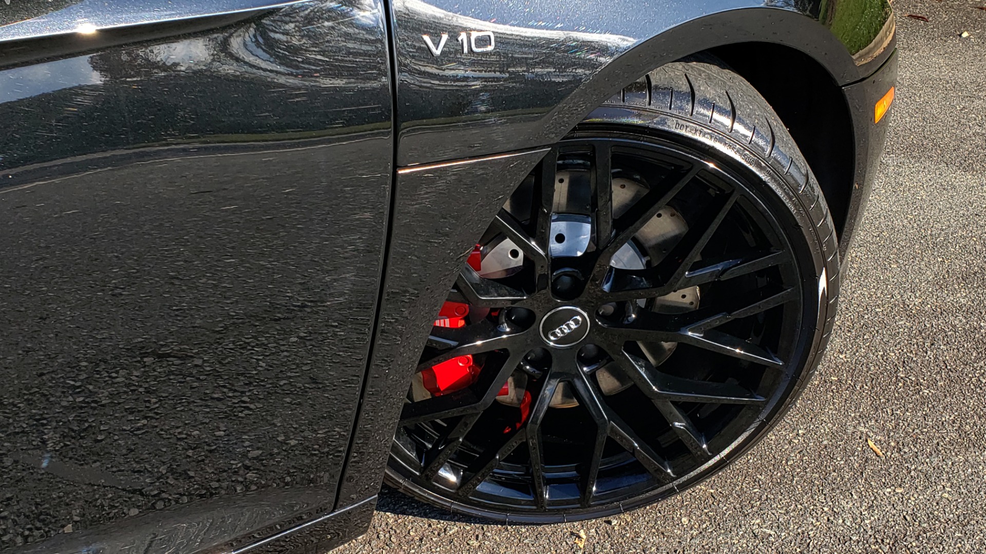 Used 2017 Audi R8 SPYDER V10 S-TRONIC / CARBON EXT & INT PKG / NAV / REARVIEW for sale Sold at Formula Imports in Charlotte NC 28227 25