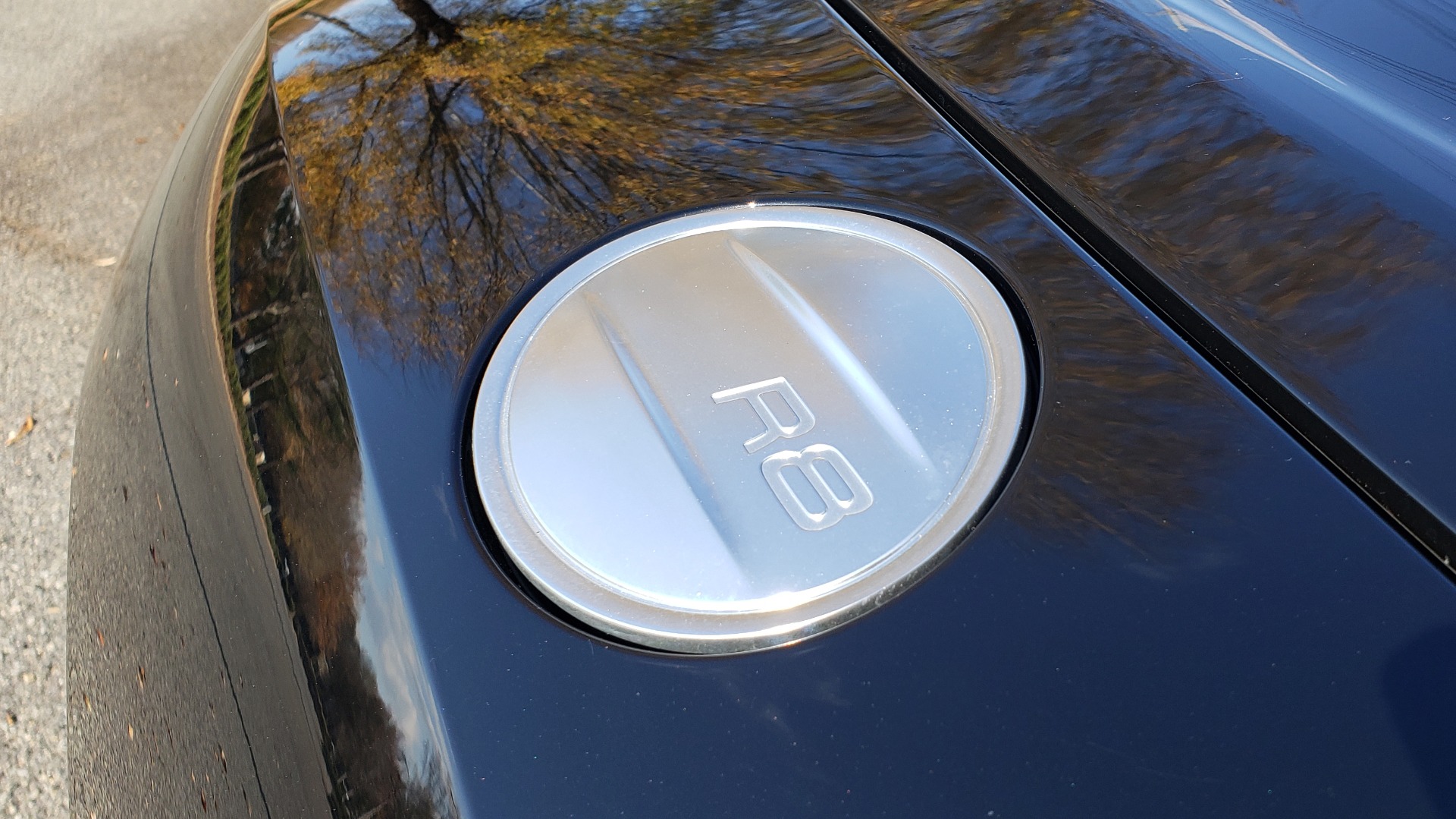 Used 2017 Audi R8 SPYDER V10 S-TRONIC / CARBON EXT & INT PKG / NAV / REARVIEW for sale Sold at Formula Imports in Charlotte NC 28227 30