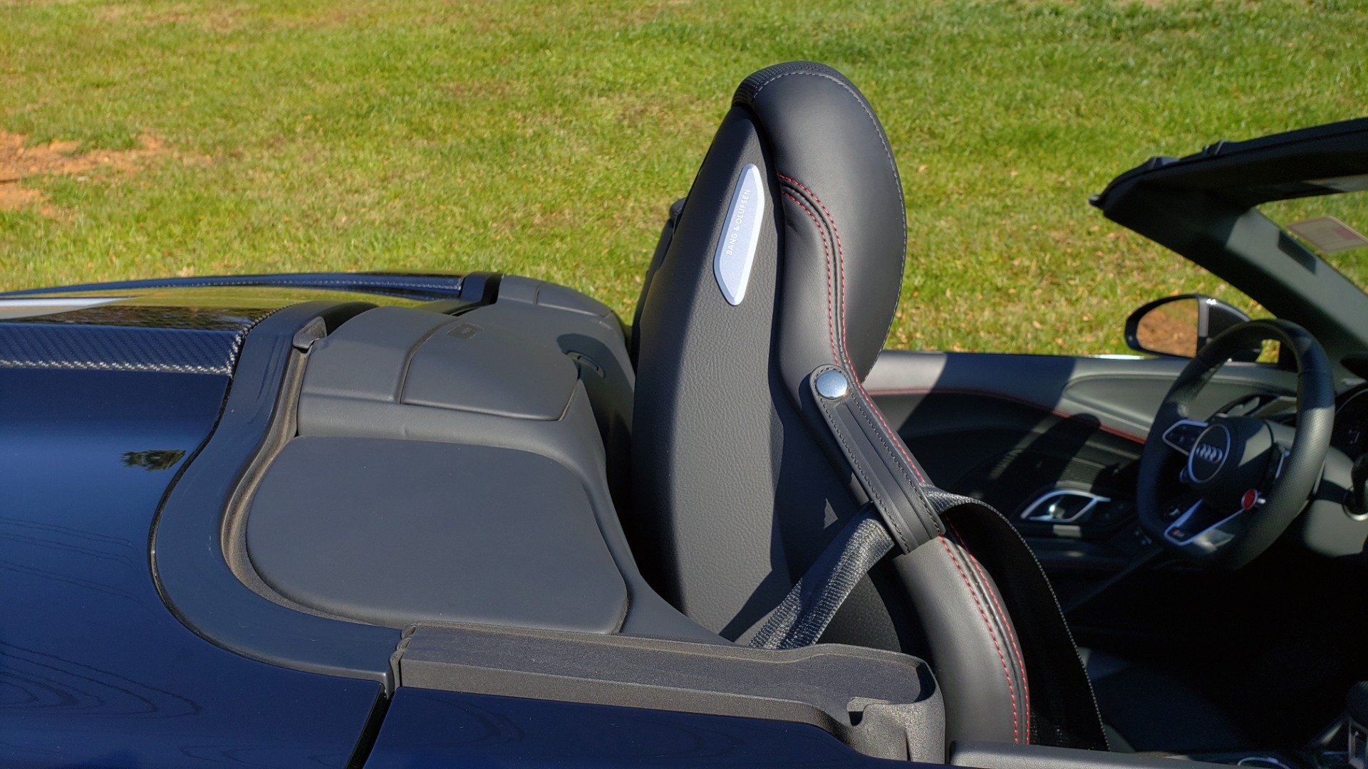 Used 2017 Audi R8 SPYDER V10 S-TRONIC / CARBON EXT & INT PKG / NAV / REARVIEW for sale Sold at Formula Imports in Charlotte NC 28227 42
