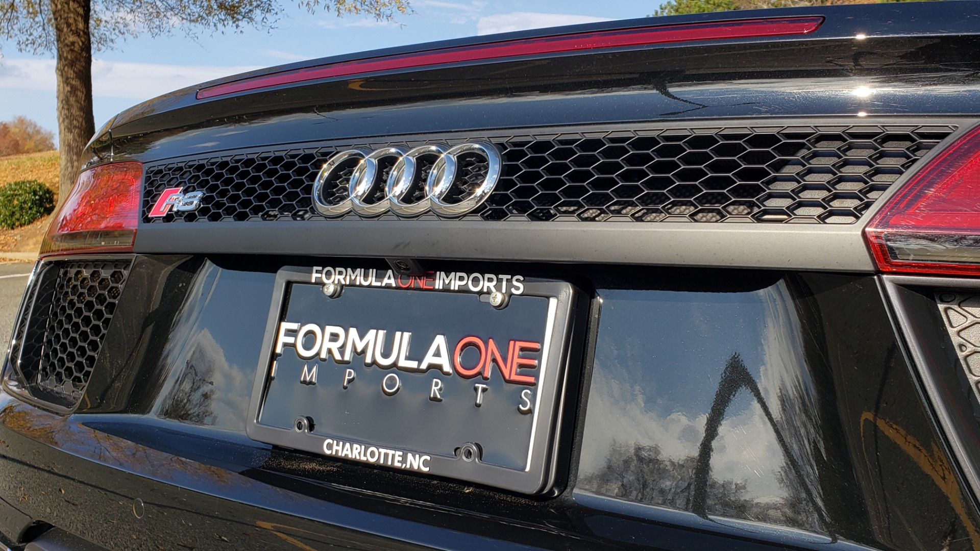 Used 2017 Audi R8 SPYDER V10 S-TRONIC / CARBON EXT & INT PKG / NAV / REARVIEW for sale Sold at Formula Imports in Charlotte NC 28227 64