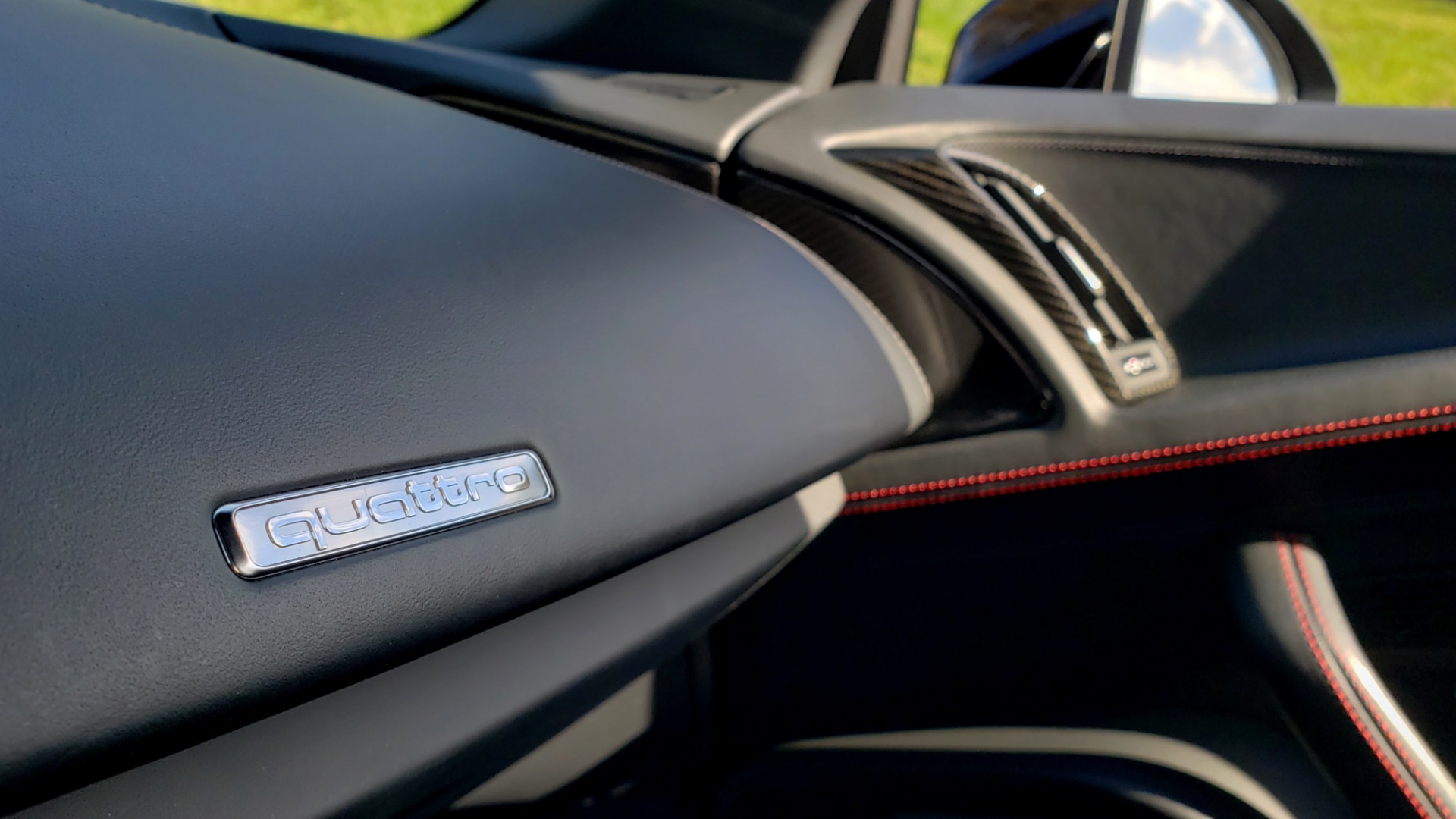 Used 2017 Audi R8 SPYDER V10 S-TRONIC / CARBON EXT & INT PKG / NAV / REARVIEW for sale Sold at Formula Imports in Charlotte NC 28227 73