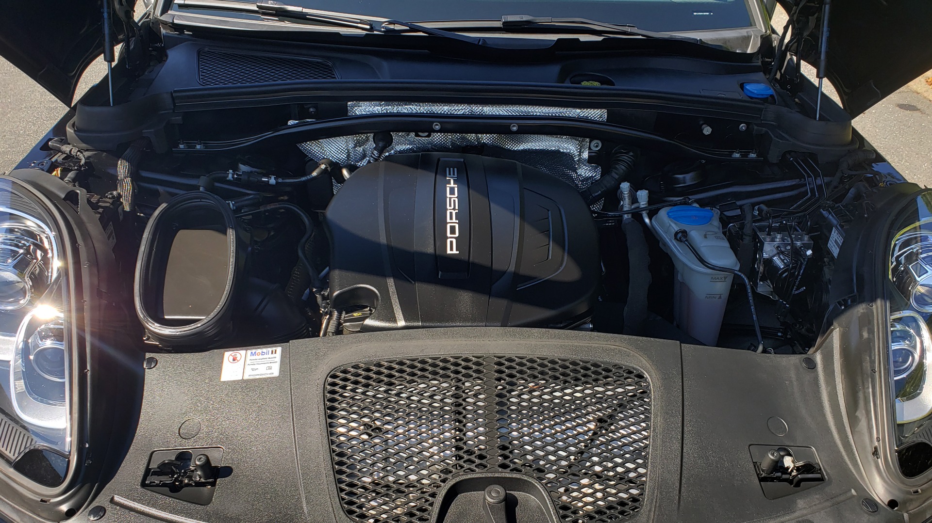 Used 2018 Porsche MACAN PREMIUM PKG PLUS / NAV / PDK / BOSE / REARVIEW for sale Sold at Formula Imports in Charlotte NC 28227 12