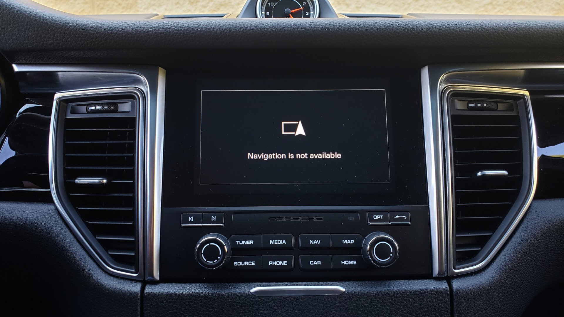 Used 2018 Porsche MACAN PREMIUM PKG PLUS / NAV / PDK / BOSE / REARVIEW for sale Sold at Formula Imports in Charlotte NC 28227 51