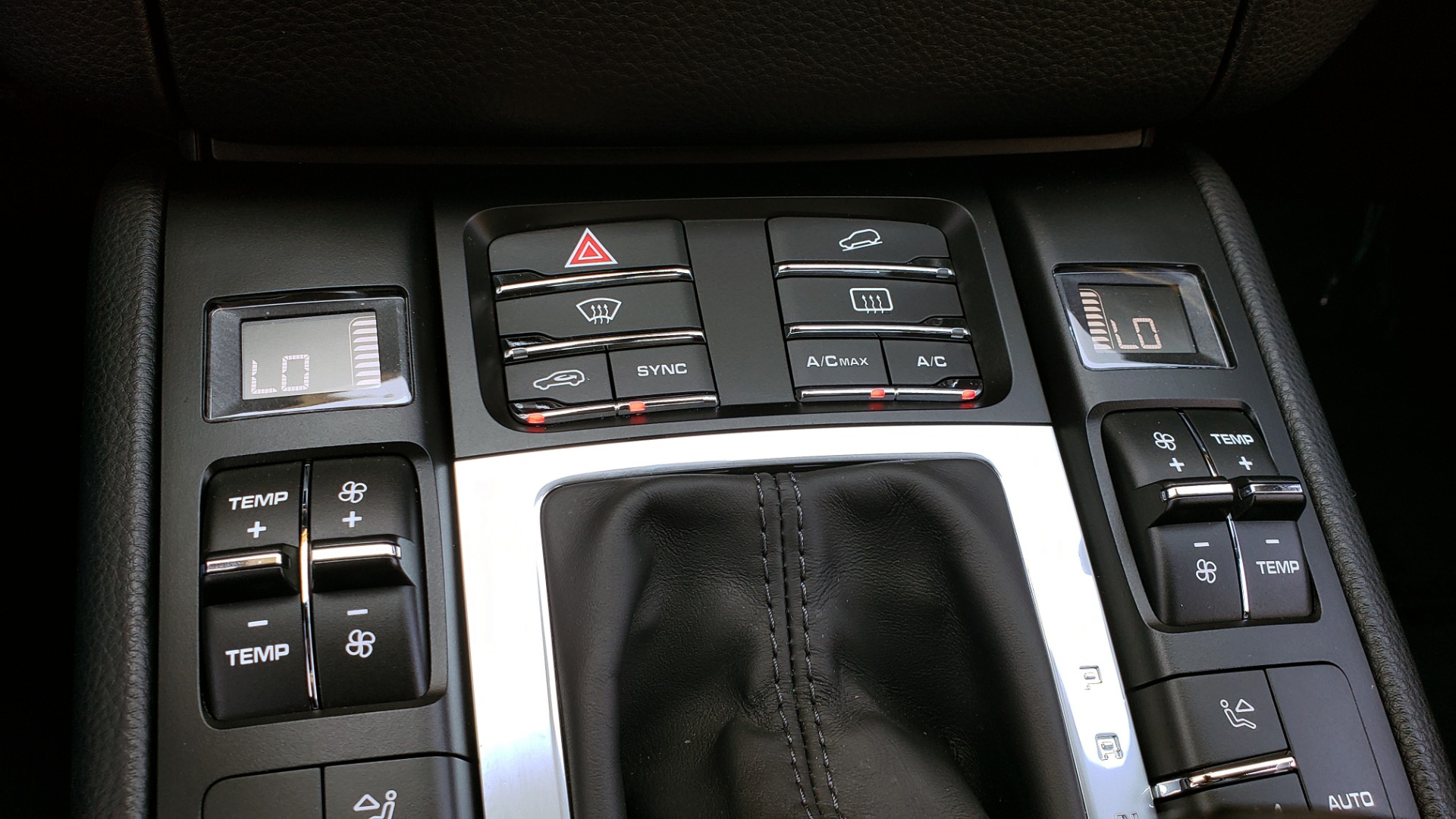 Used 2018 Porsche MACAN PREMIUM PKG PLUS / NAV / PDK / BOSE / REARVIEW for sale Sold at Formula Imports in Charlotte NC 28227 55