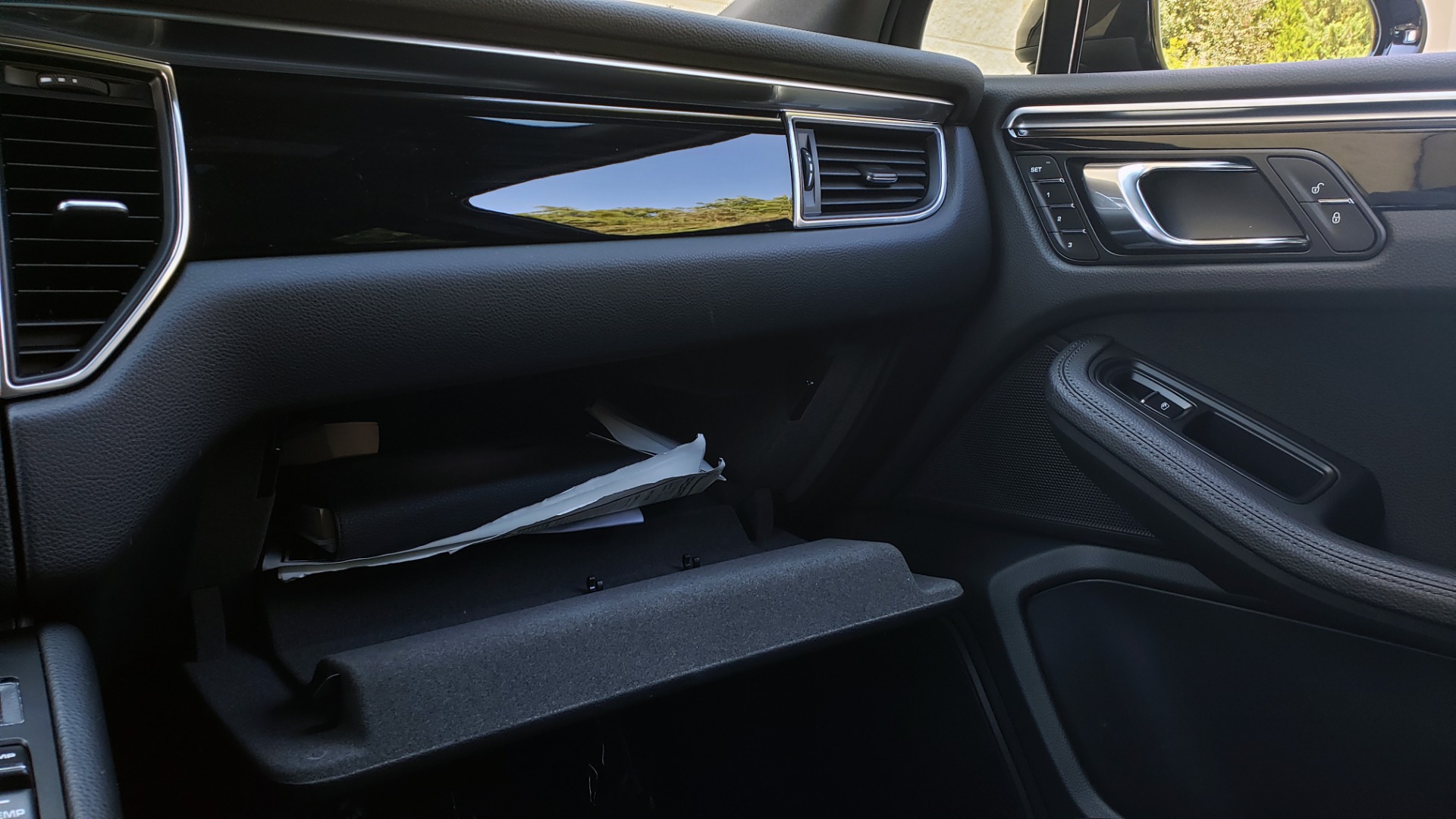 Used 2018 Porsche MACAN PREMIUM PKG PLUS / NAV / PDK / BOSE / REARVIEW for sale Sold at Formula Imports in Charlotte NC 28227 57