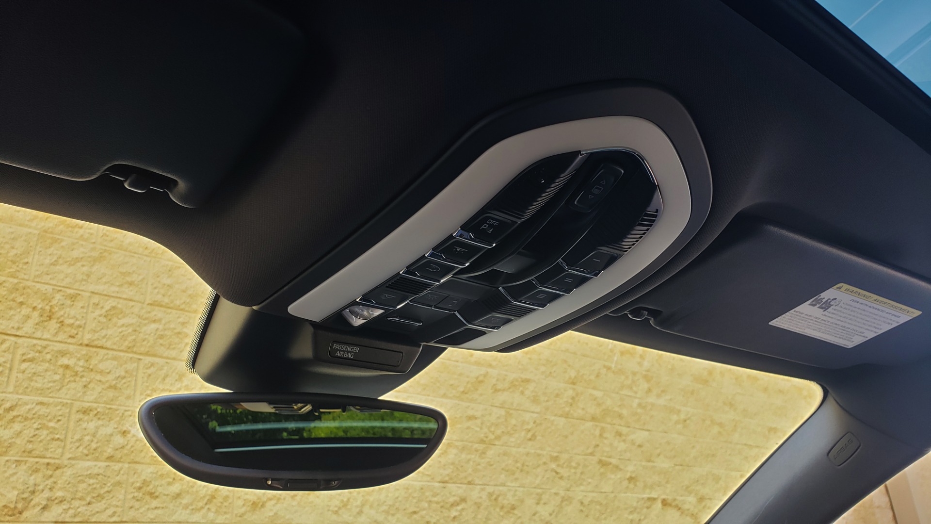Used 2018 Porsche MACAN PREMIUM PKG PLUS / NAV / PDK / BOSE / REARVIEW for sale Sold at Formula Imports in Charlotte NC 28227 60