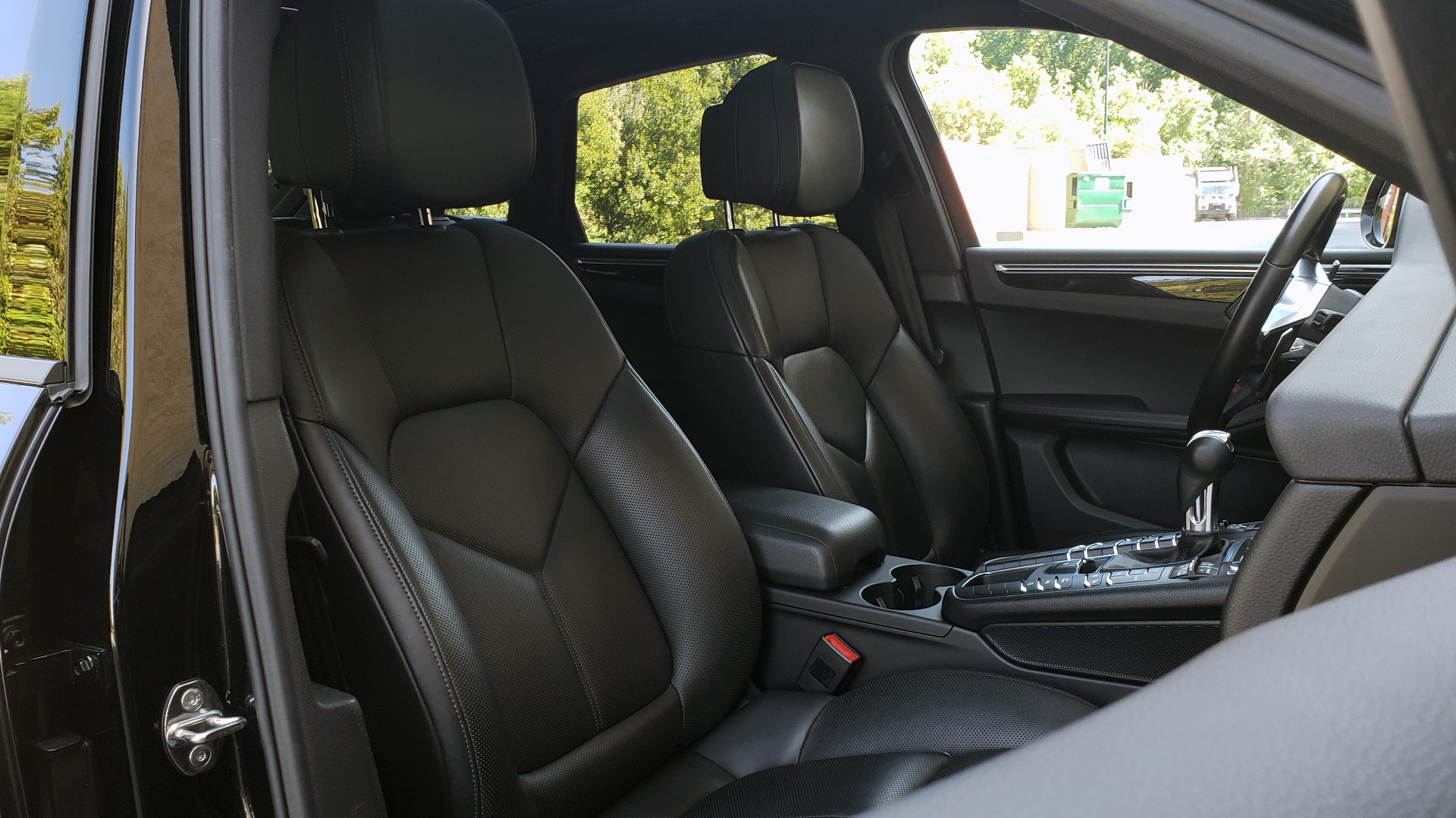 Used 2018 Porsche MACAN PREMIUM PKG PLUS / NAV / PDK / BOSE / REARVIEW for sale Sold at Formula Imports in Charlotte NC 28227 72