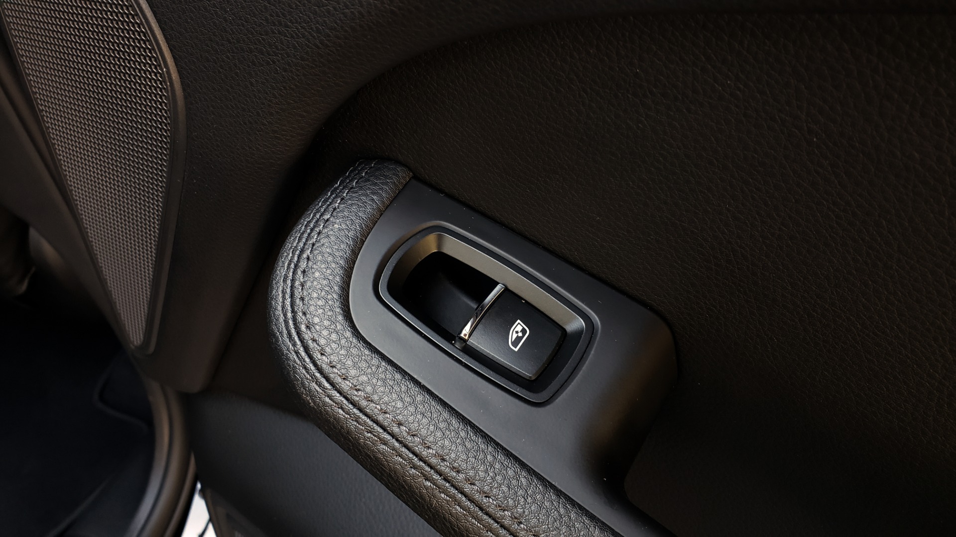 Used 2018 Porsche MACAN PREMIUM PKG PLUS / NAV / PDK / BOSE / REARVIEW for sale Sold at Formula Imports in Charlotte NC 28227 75