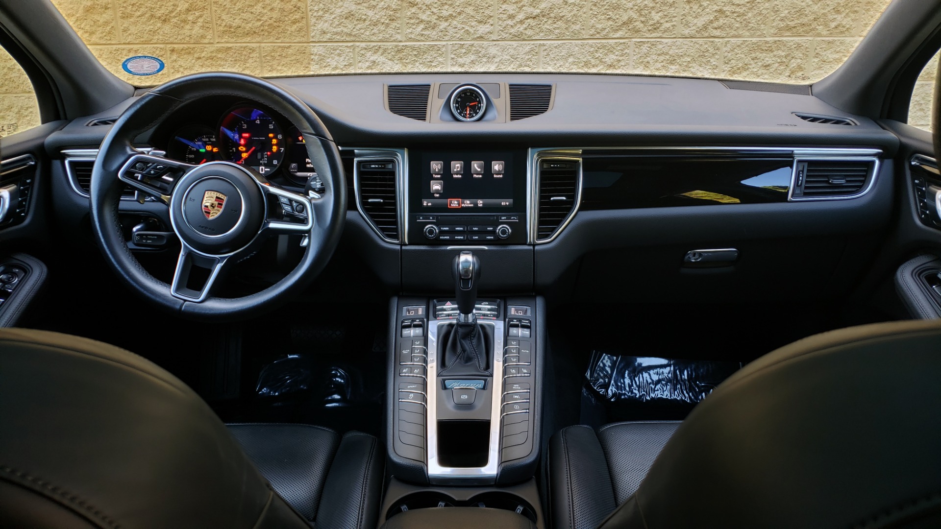 Used 2018 Porsche MACAN PREMIUM PKG PLUS / NAV / PDK / BOSE / REARVIEW for sale Sold at Formula Imports in Charlotte NC 28227 83