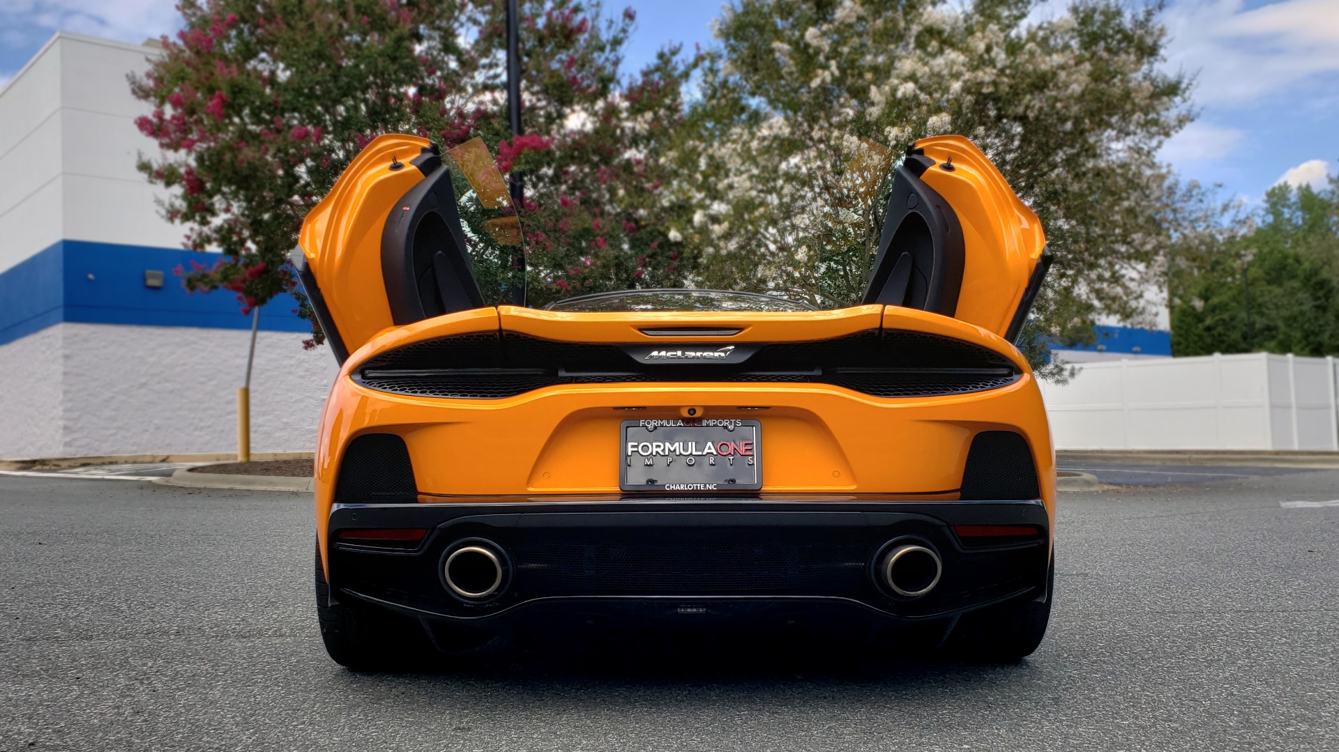 Used 2020 McLaren GT COUPE / 4.0L V8 - 612HP / RWD / NAV / REARVIEW / 20IN BLACK WHEELS for sale Sold at Formula Imports in Charlotte NC 28227 13