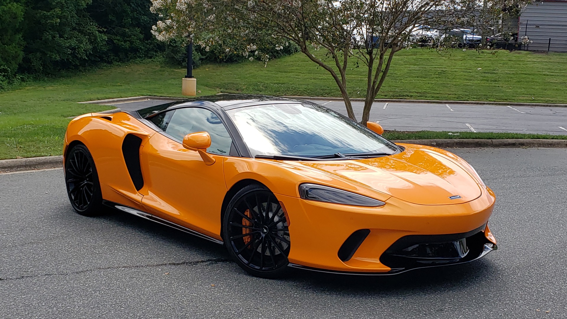 Used 2020 McLaren GT COUPE / 4.0L V8 - 612HP / RWD / NAV / REARVIEW / 20IN BLACK WHEELS for sale Sold at Formula Imports in Charlotte NC 28227 14