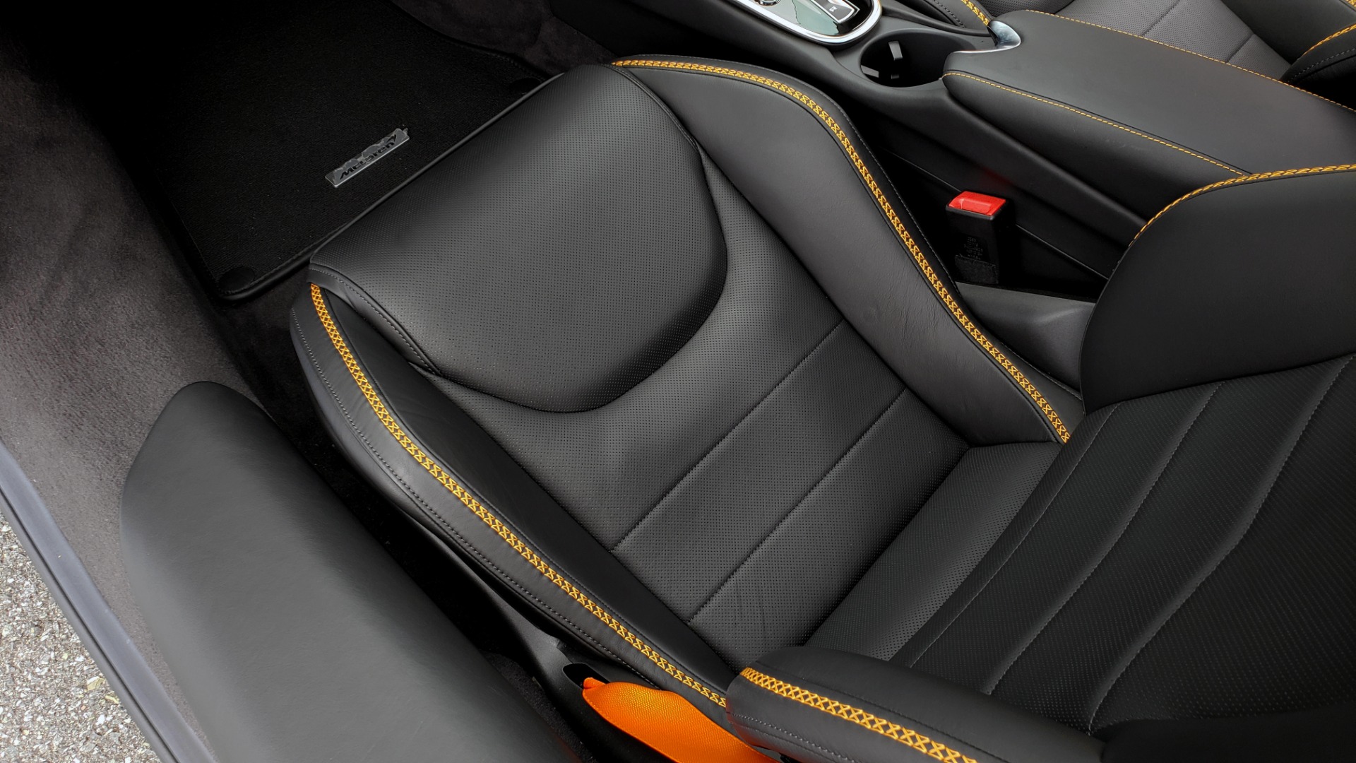 Used 2020 McLaren GT COUPE / 4.0L V8 - 612HP / RWD / NAV / REARVIEW / 20IN BLACK WHEELS for sale Sold at Formula Imports in Charlotte NC 28227 31