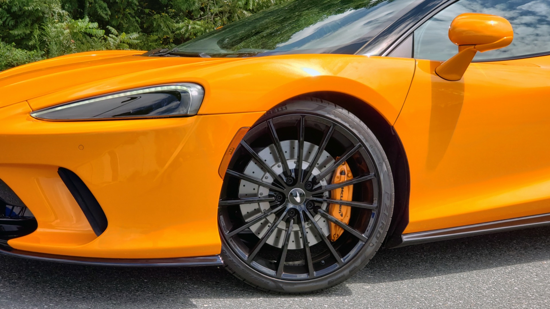 Used 2020 McLaren GT COUPE / 4.0L V8 - 612HP / RWD / NAV / REARVIEW / 20IN BLACK WHEELS for sale Sold at Formula Imports in Charlotte NC 28227 5