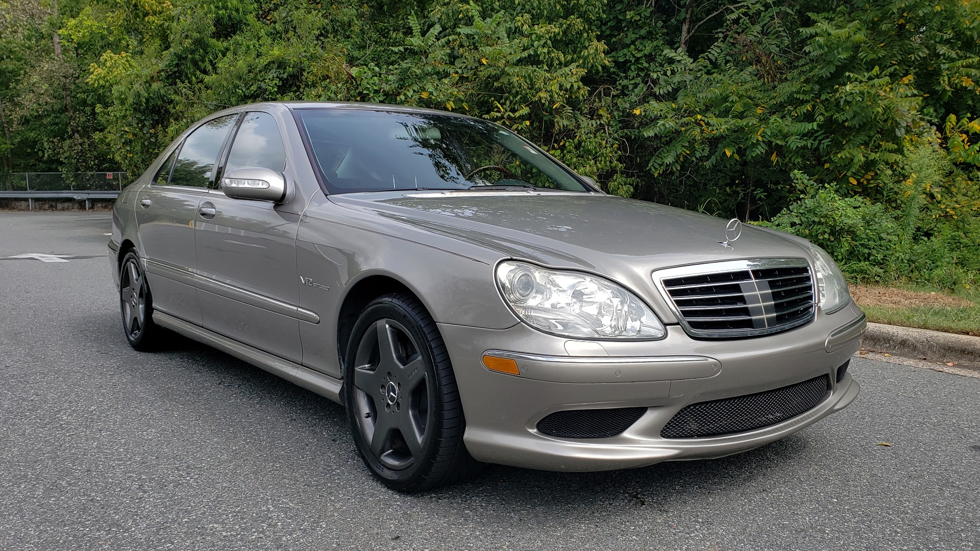 Used 2003 Mercedes-Benz S-CLASS S600 5.5L V12 SEDAN / SUNROOF / KEYLESS-GO / BOSE for sale Sold at Formula Imports in Charlotte NC 28227 4
