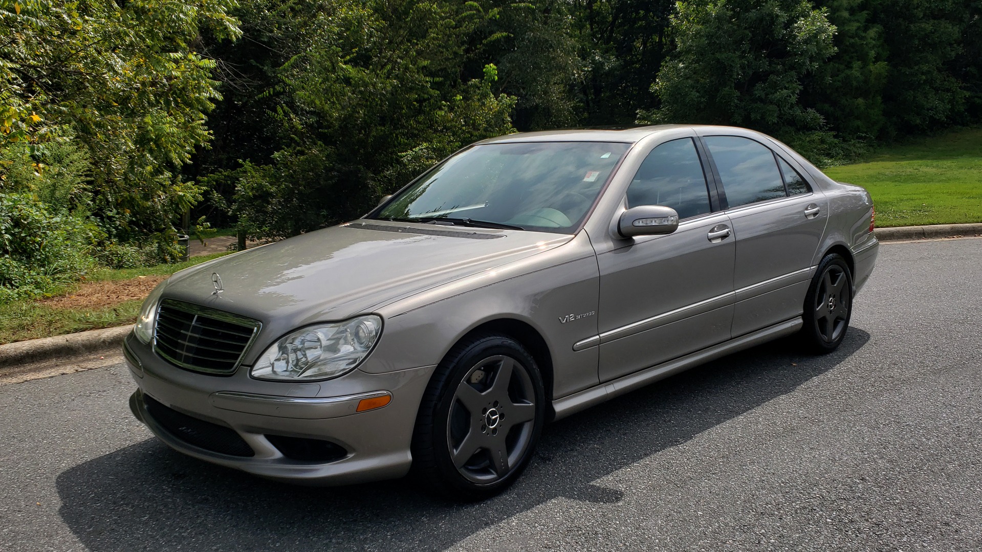 Used 2003 Mercedes-Benz S-CLASS S600 5.5L V12 SEDAN / SUNROOF / KEYLESS-GO / BOSE for sale Sold at Formula Imports in Charlotte NC 28227 1