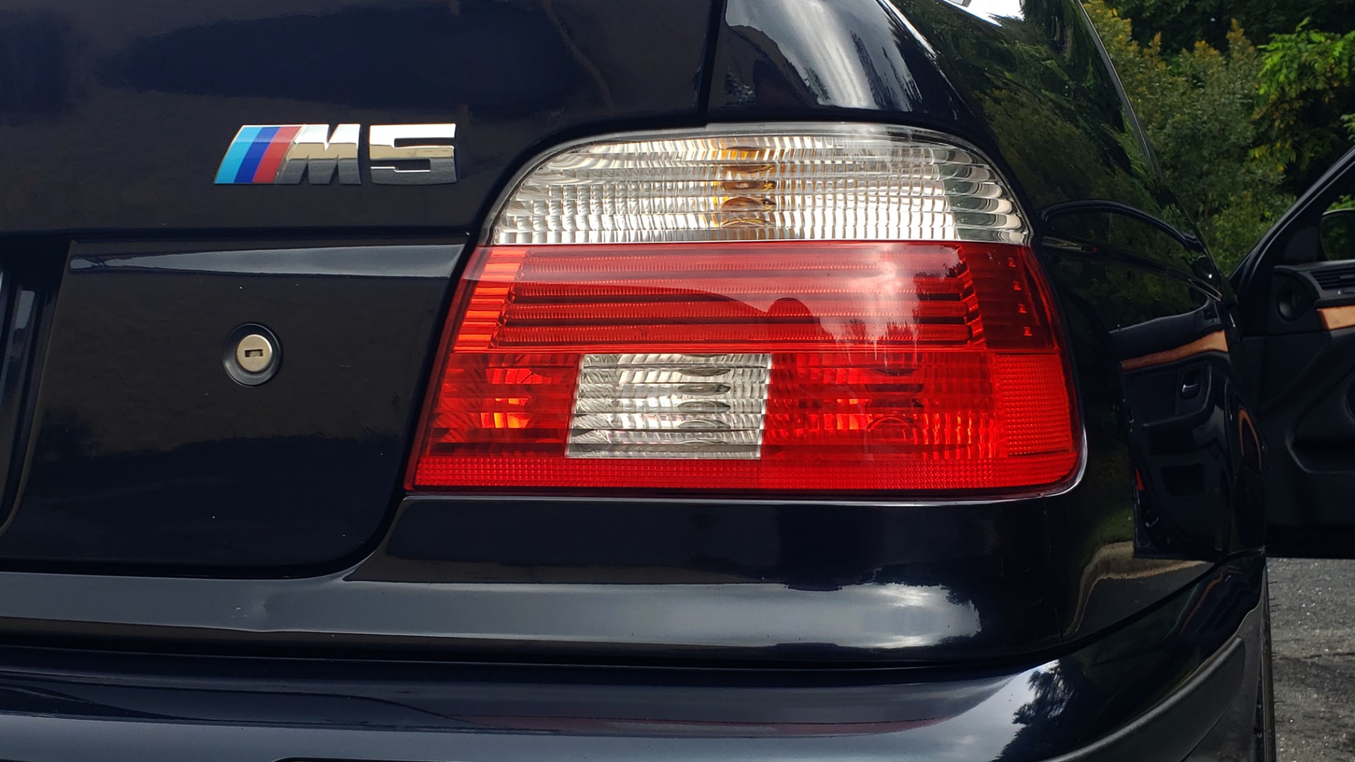 Used 2003 BMW 5 SERIES M5 / 6-SPD MAN / NAV / PARK DIST CNTRL / PREM SND / SUNROOF for sale Sold at Formula Imports in Charlotte NC 28227 34