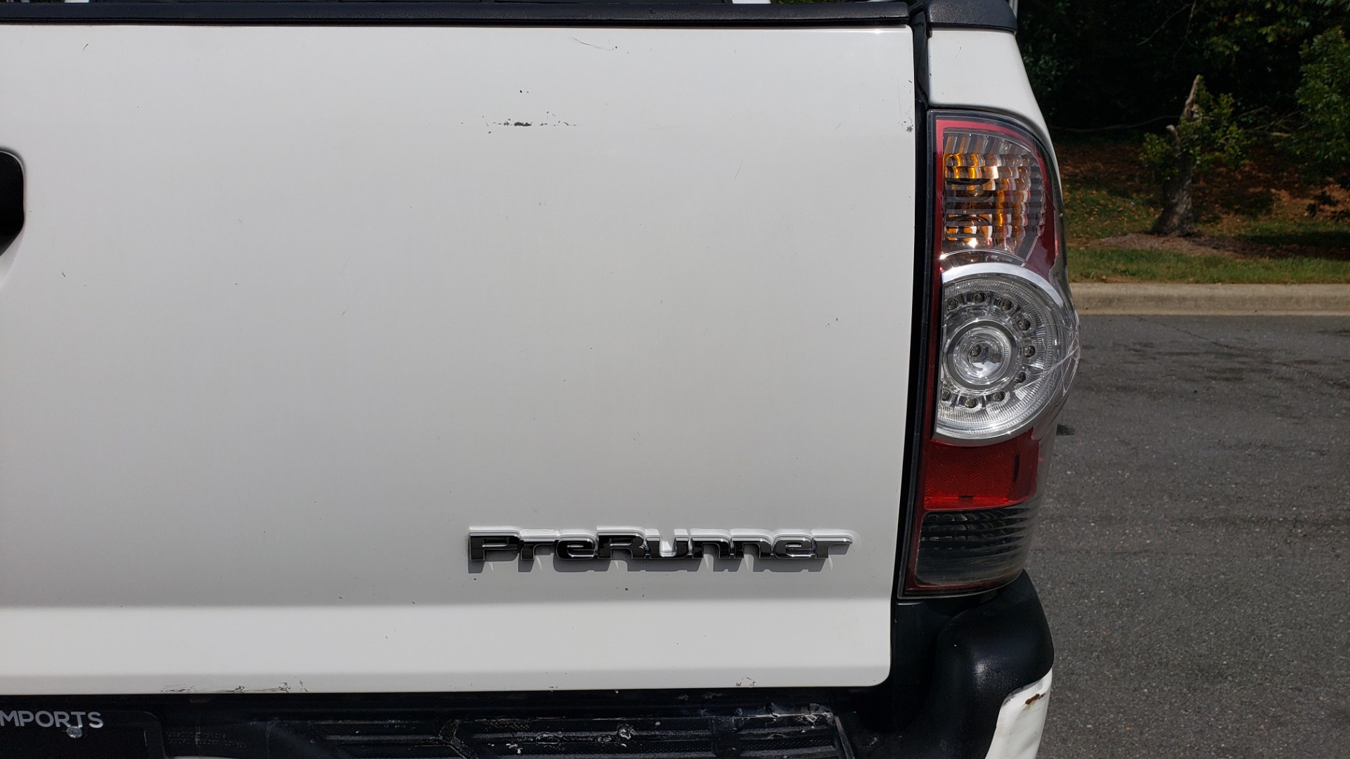 Used 2015 Toyota TACOMA PRERUNNER DOUBLE CAB/ 4-CYL / 4-SPD AUTO / SR PKG / CONV PKG for sale Sold at Formula Imports in Charlotte NC 28227 25