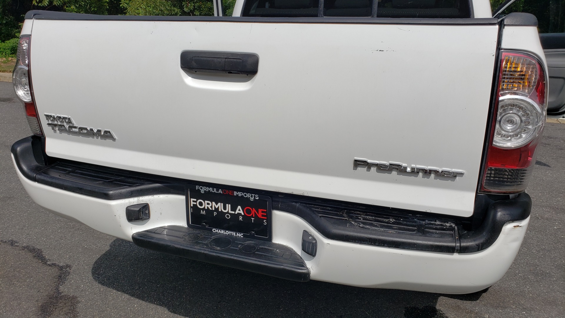 Used 2015 Toyota TACOMA PRERUNNER DOUBLE CAB/ 4-CYL / 4-SPD AUTO / SR PKG / CONV PKG for sale Sold at Formula Imports in Charlotte NC 28227 26