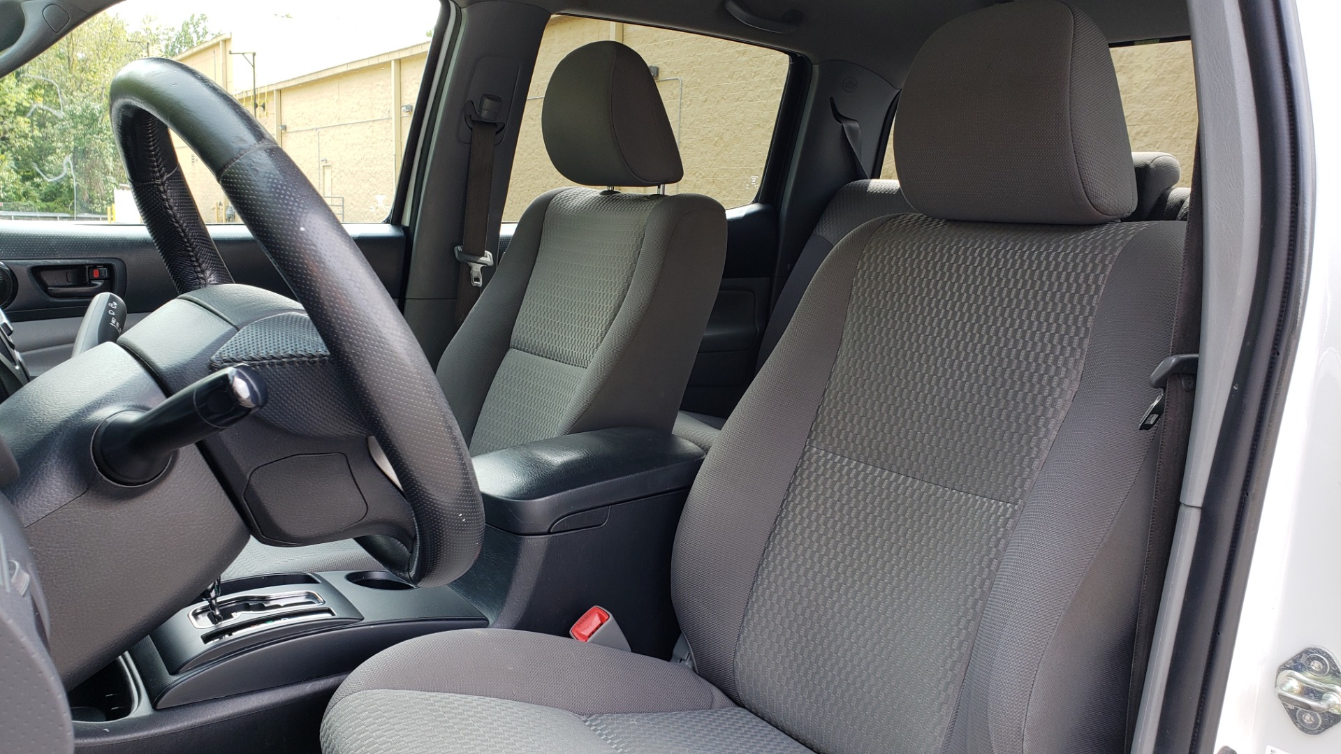 Used 2015 Toyota TACOMA PRERUNNER DOUBLE CAB/ 4-CYL / 4-SPD AUTO / SR PKG / CONV PKG for sale Sold at Formula Imports in Charlotte NC 28227 32