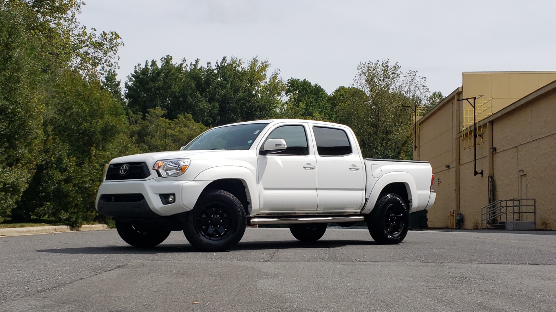 Used 2015 Toyota TACOMA PRERUNNER DOUBLE CAB/ 4-CYL / 4-SPD AUTO / SR PKG / CONV PKG for sale Sold at Formula Imports in Charlotte NC 28227 85