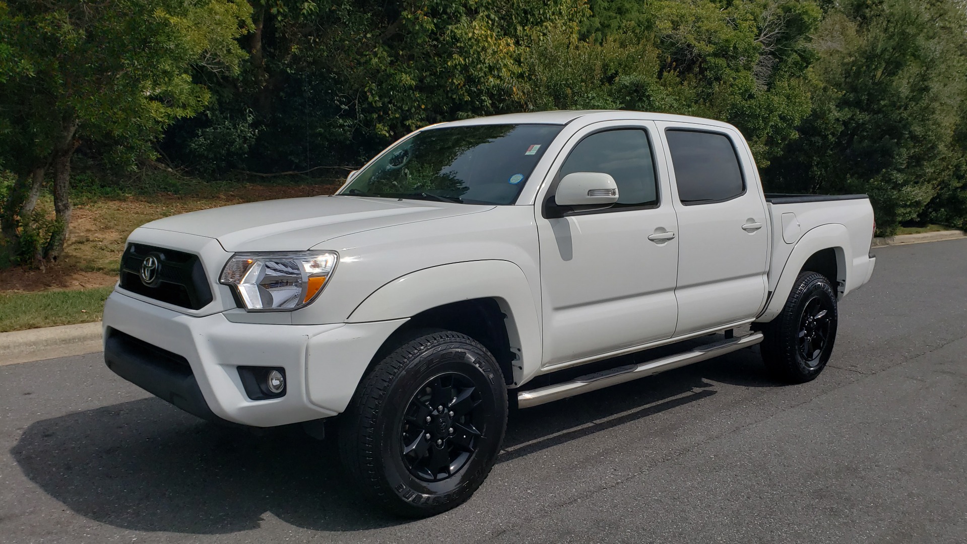 Used 2015 Toyota TACOMA PRERUNNER DOUBLE CAB/ 4-CYL / 4-SPD AUTO / SR PKG / CONV PKG for sale Sold at Formula Imports in Charlotte NC 28227 1