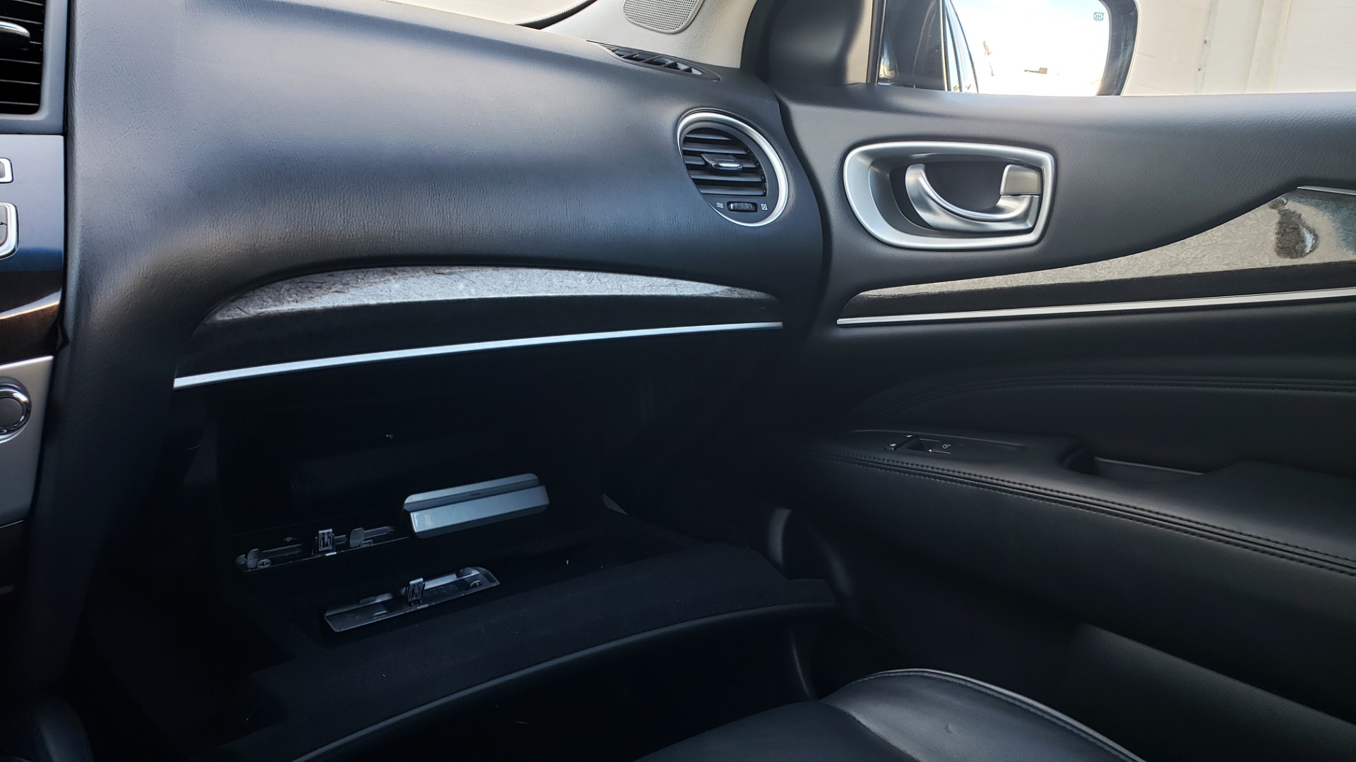 Used 2015 INFINITI QX60 AWD / PREM PLUS PKG / NAV / SUNROOF / BOSE / 3-ROW / REARVIEW for sale Sold at Formula Imports in Charlotte NC 28227 51