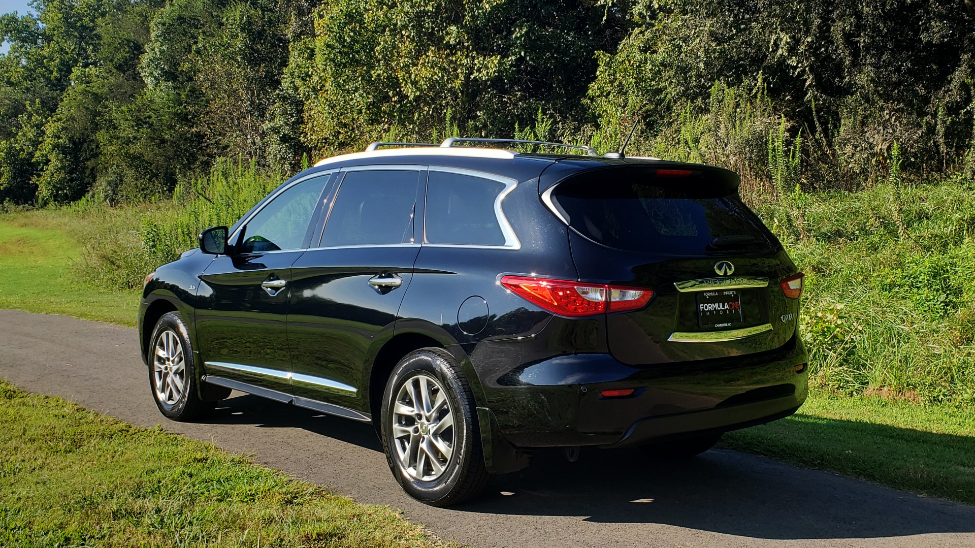 Used 2015 INFINITI QX60 AWD / PREM PLUS PKG / NAV / SUNROOF / BOSE / 3-ROW / REARVIEW for sale Sold at Formula Imports in Charlotte NC 28227 7