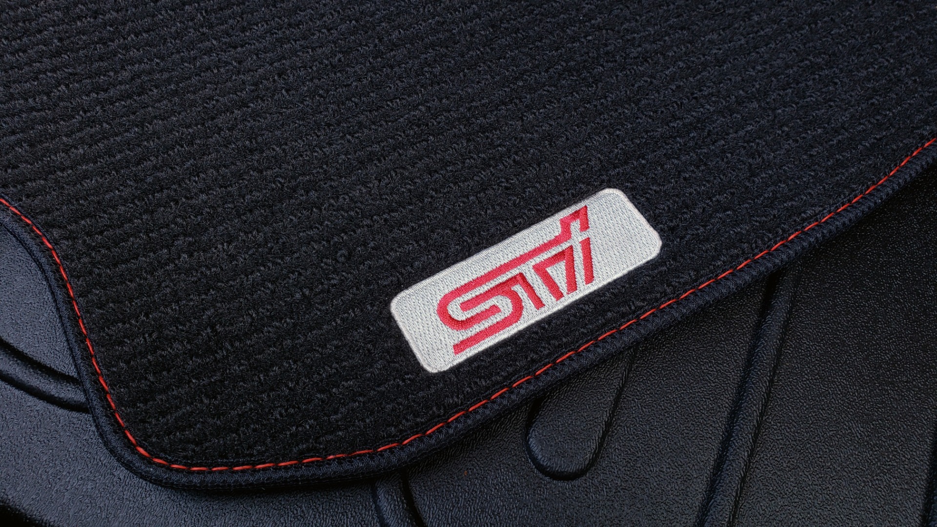 Used 2020 Subaru WRX STI SEDAN / 6-SPD MANUAL / RECARO SEATS / REARVIEW for sale Sold at Formula Imports in Charlotte NC 28227 20
