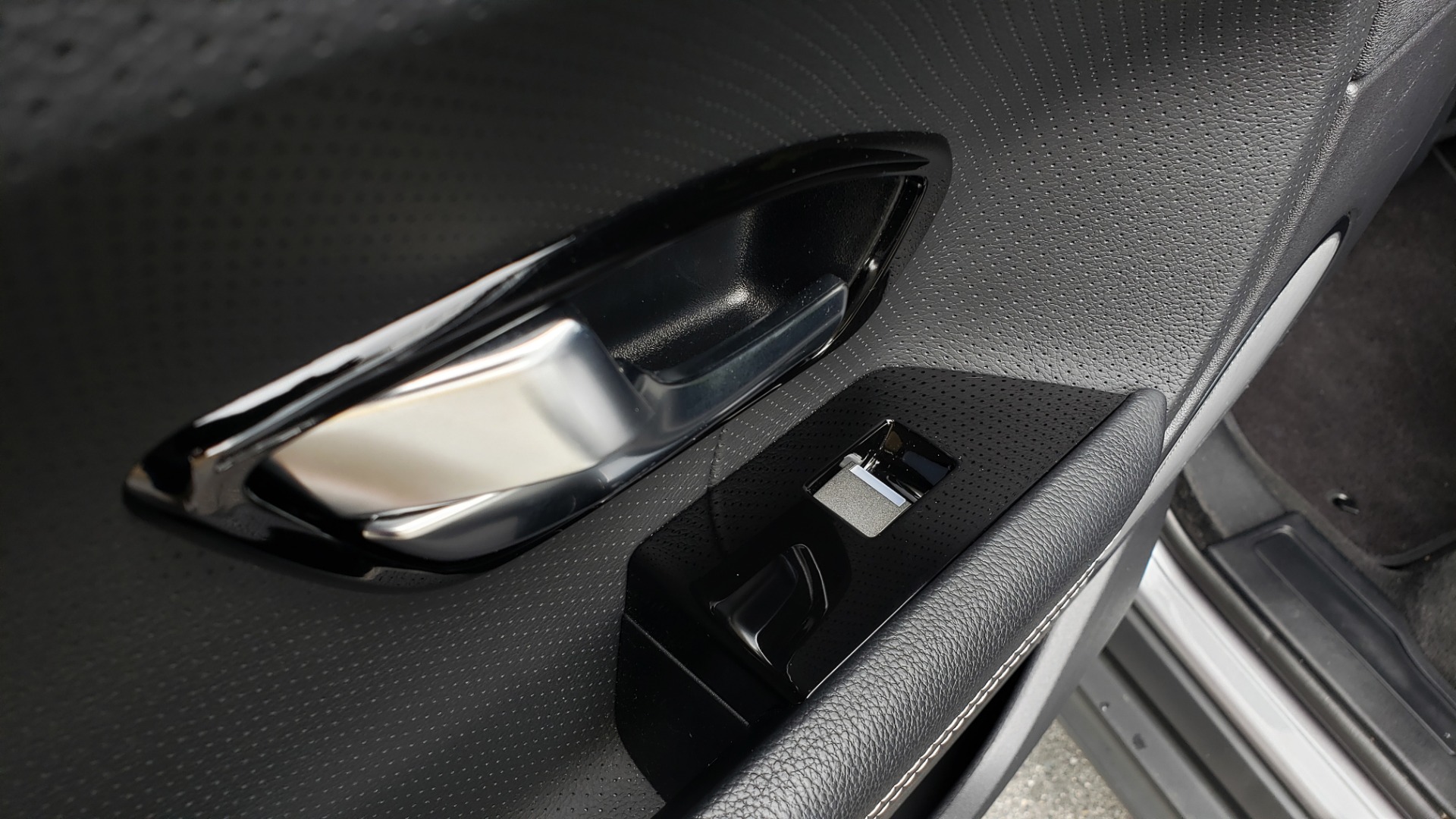 Used 2013 Land Rover RANGE ROVER EVOQUE DYNAMIC PREMIUM / NAV / PANO-ROOF / BLIND SPOT / REARVIEW for sale Sold at Formula Imports in Charlotte NC 28227 65