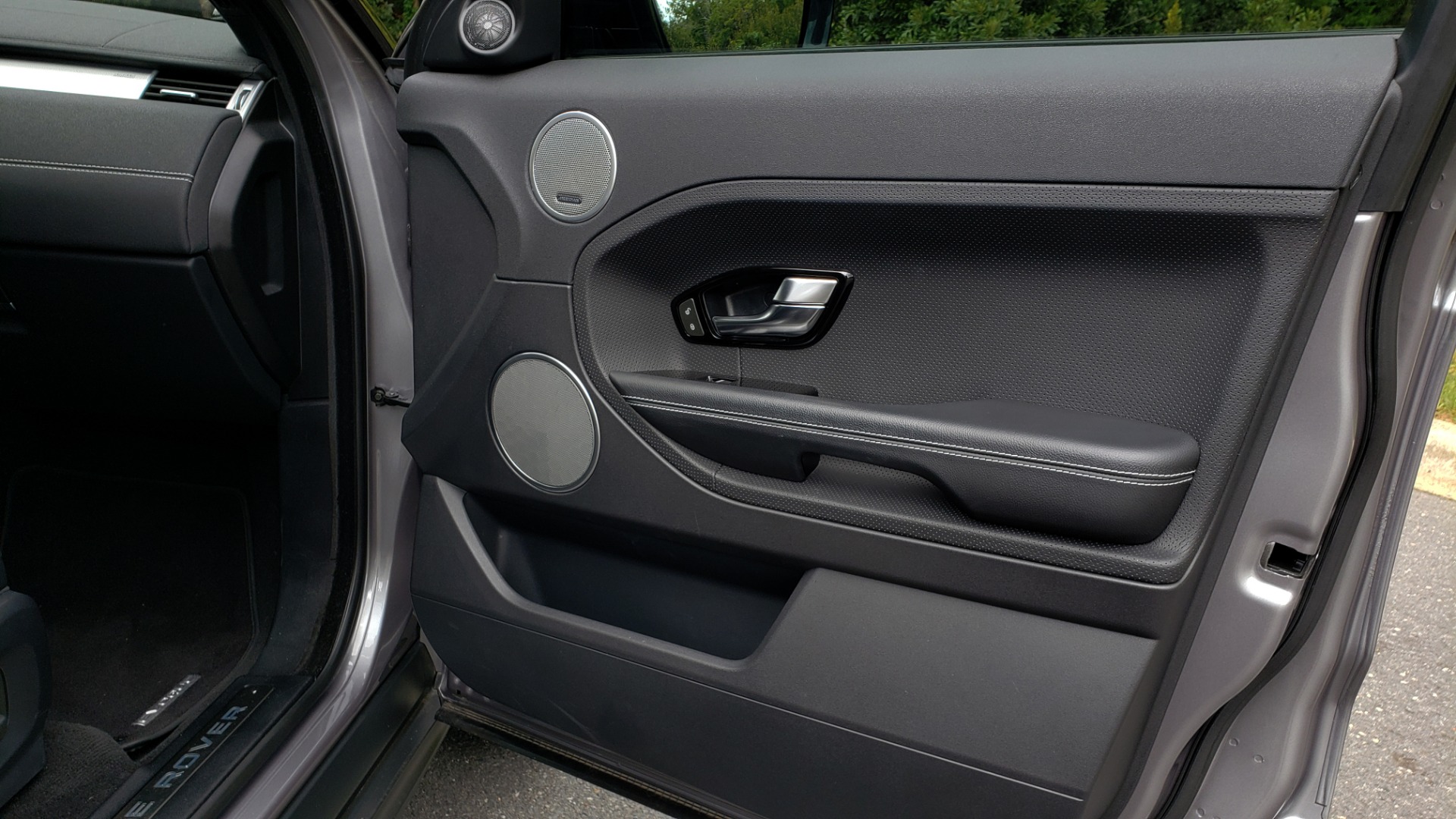 Used 2013 Land Rover RANGE ROVER EVOQUE DYNAMIC PREMIUM / NAV / PANO-ROOF / BLIND SPOT / REARVIEW for sale Sold at Formula Imports in Charlotte NC 28227 69