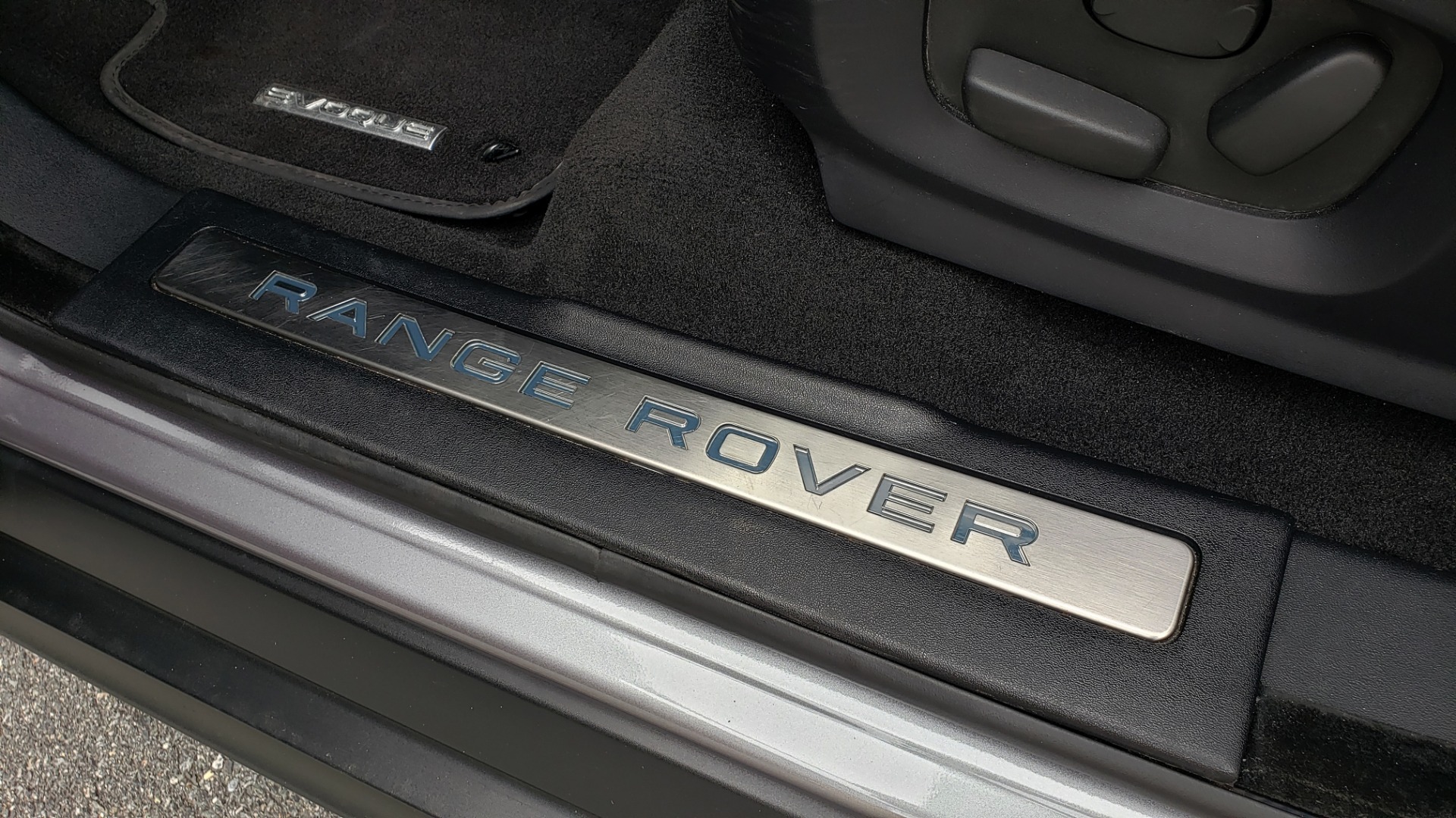 Used 2013 Land Rover RANGE ROVER EVOQUE DYNAMIC PREMIUM / NAV / PANO-ROOF / BLIND SPOT / REARVIEW for sale Sold at Formula Imports in Charlotte NC 28227 92