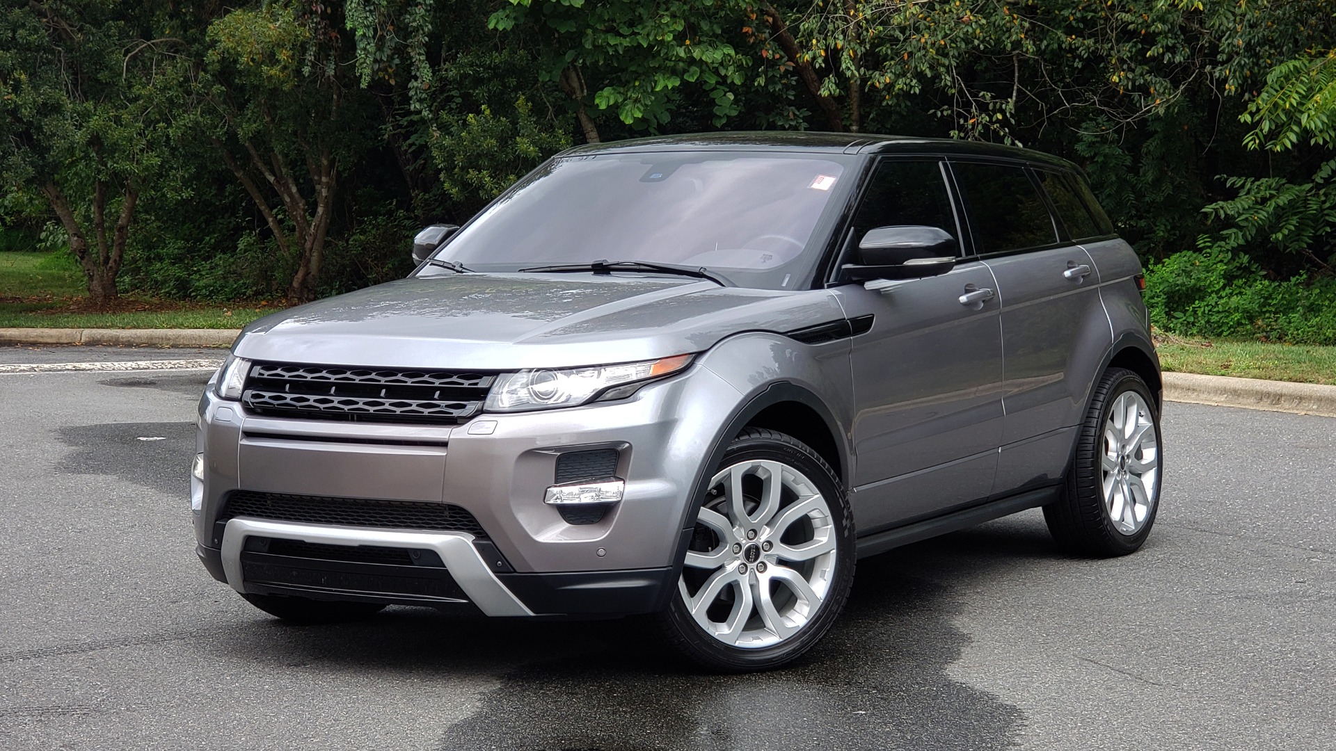 Used 2013 Land Rover RANGE ROVER EVOQUE DYNAMIC PREMIUM / NAV / PANO-ROOF / BLIND SPOT / REARVIEW for sale Sold at Formula Imports in Charlotte NC 28227 1