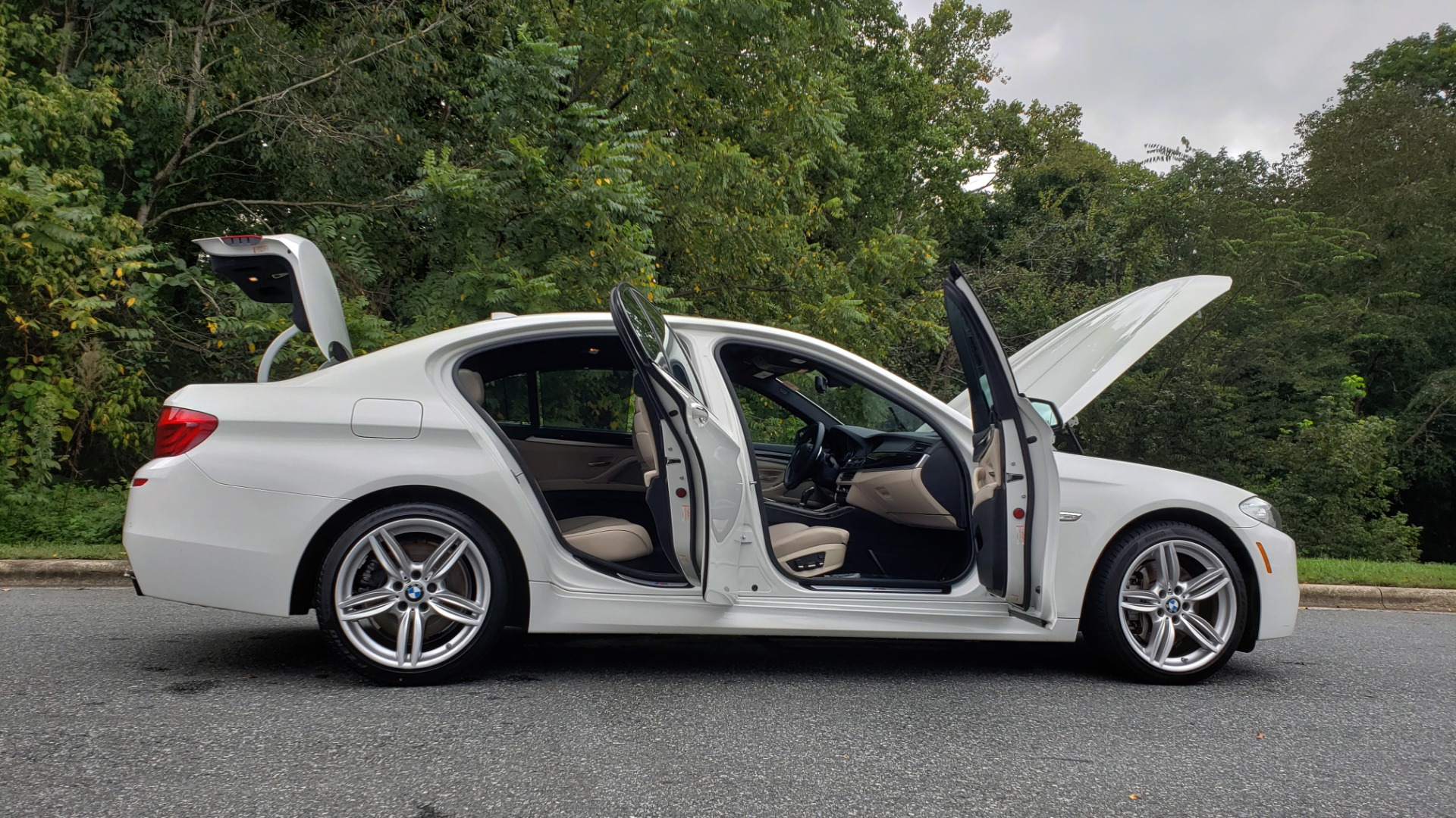 Used 2012 BMW 5 Series 550i for sale Sold at Formula Imports in Charlotte NC 28227 12