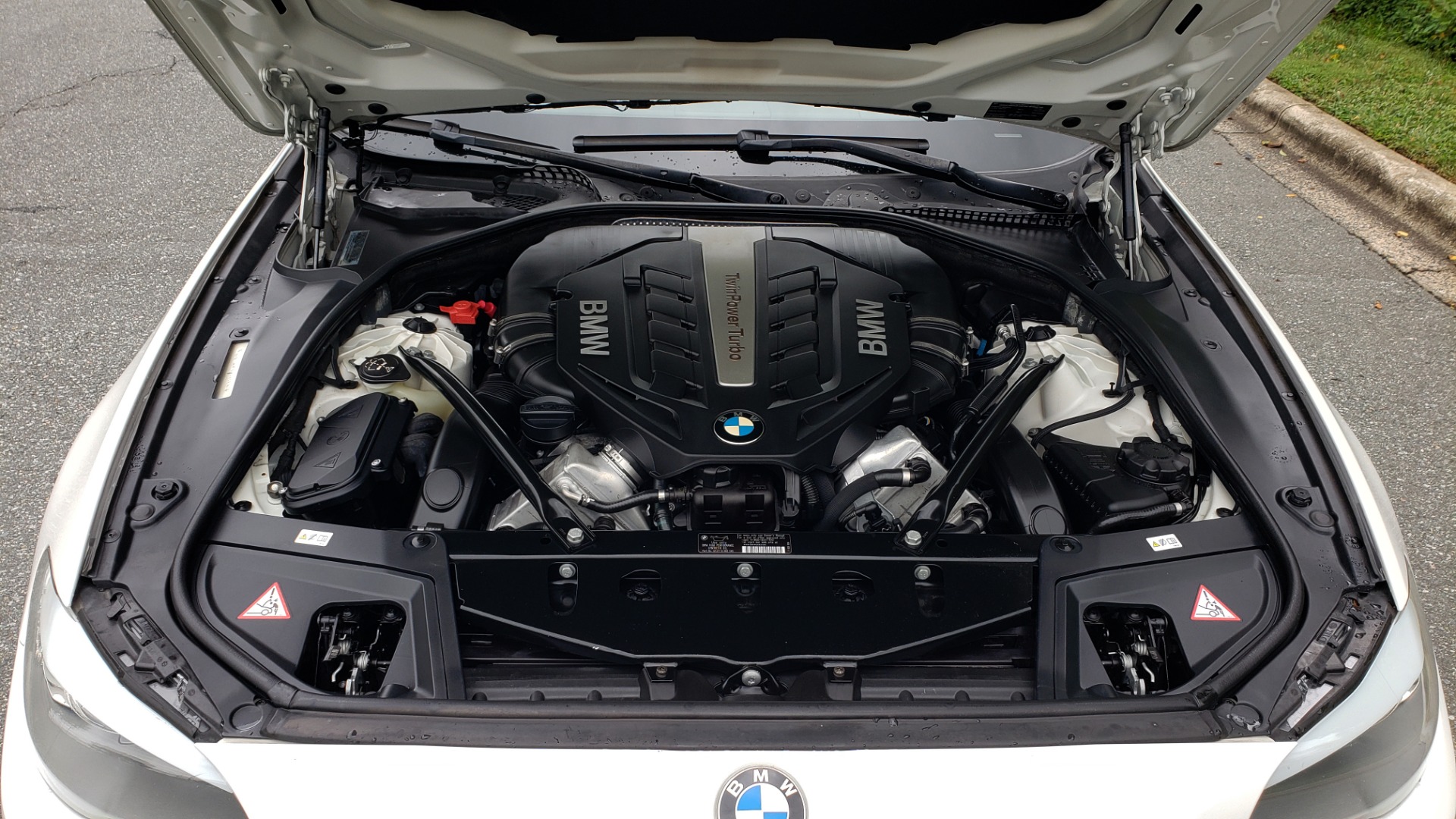 Used 2012 BMW 5 Series 550i for sale Sold at Formula Imports in Charlotte NC 28227 13