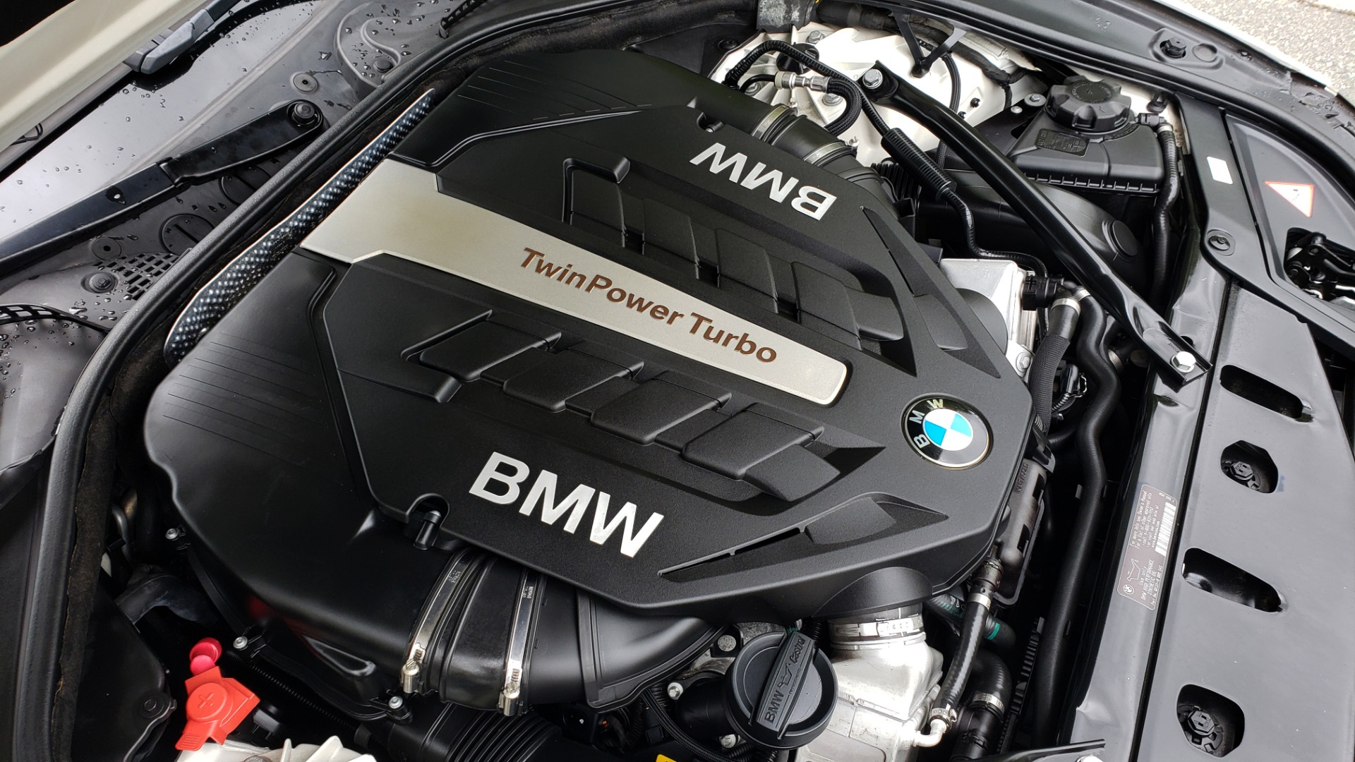 Used 2012 BMW 5 Series 550i for sale Sold at Formula Imports in Charlotte NC 28227 14