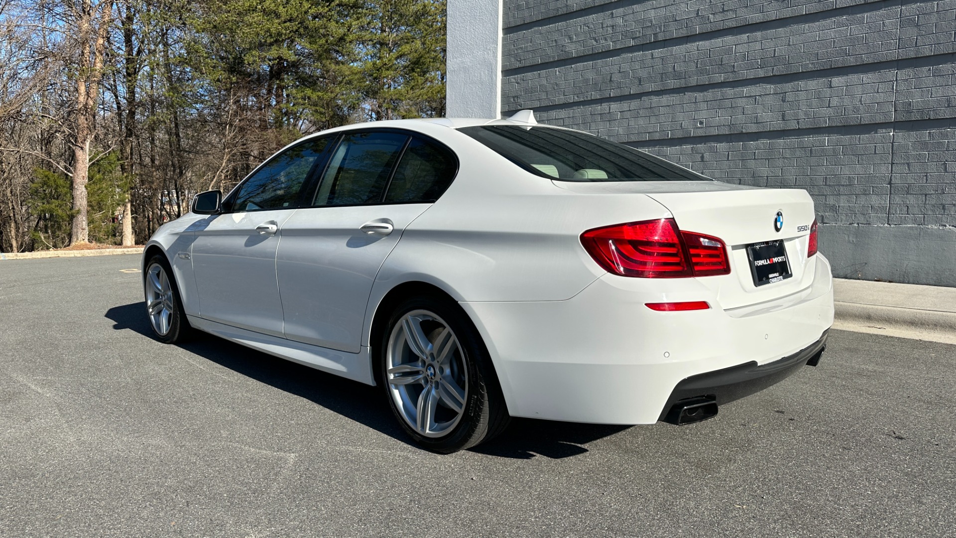 Used 2012 BMW 5 Series 550i for sale Sold at Formula Imports in Charlotte NC 28227 4