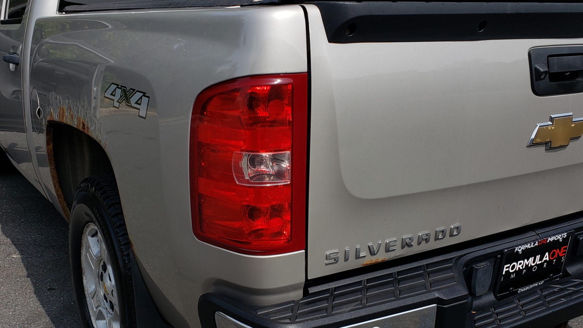 Used 2009 Chevrolet SILVERADO 1500 LT / CREWCAB / 5.3L V8 / 4WD / TRAILER PKG / REARVIEW for sale Sold at Formula Imports in Charlotte NC 28227 22